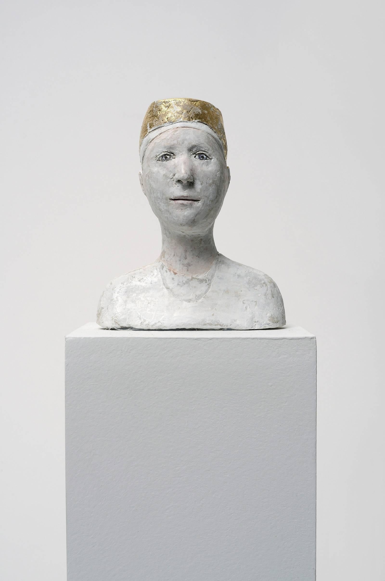 Agnes Baillon Figurative Sculpture - Petit buste de Reine