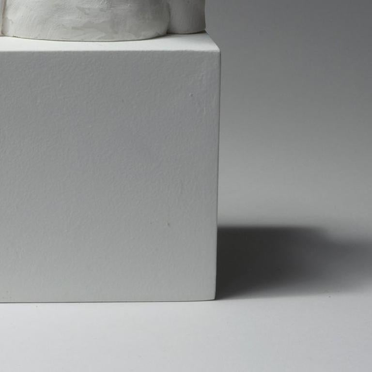Une ménagère - Sculpture Contemporaneo di Agnes Baillon