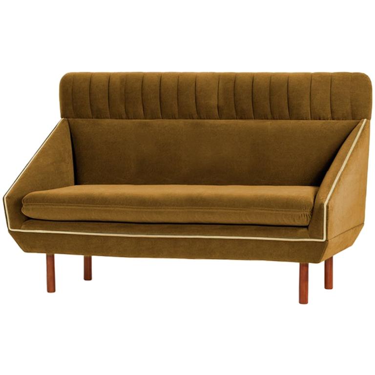 Agnes L-Couch 3-Sitz im Angebot bei 1stDibs