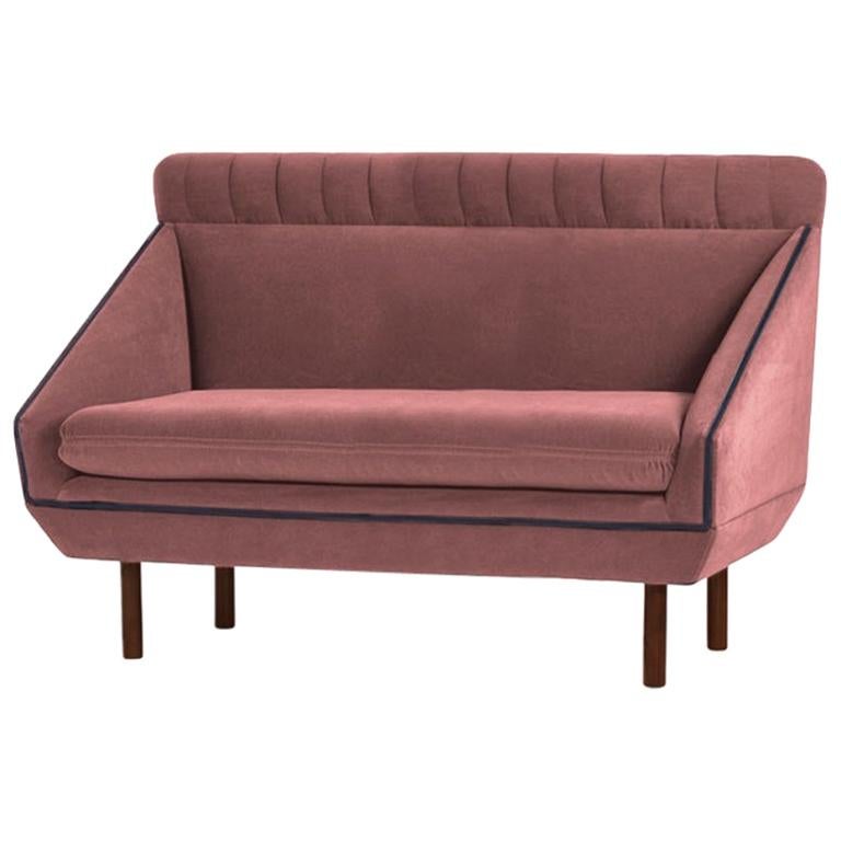 Agnes M Couch 2-Seat en vente