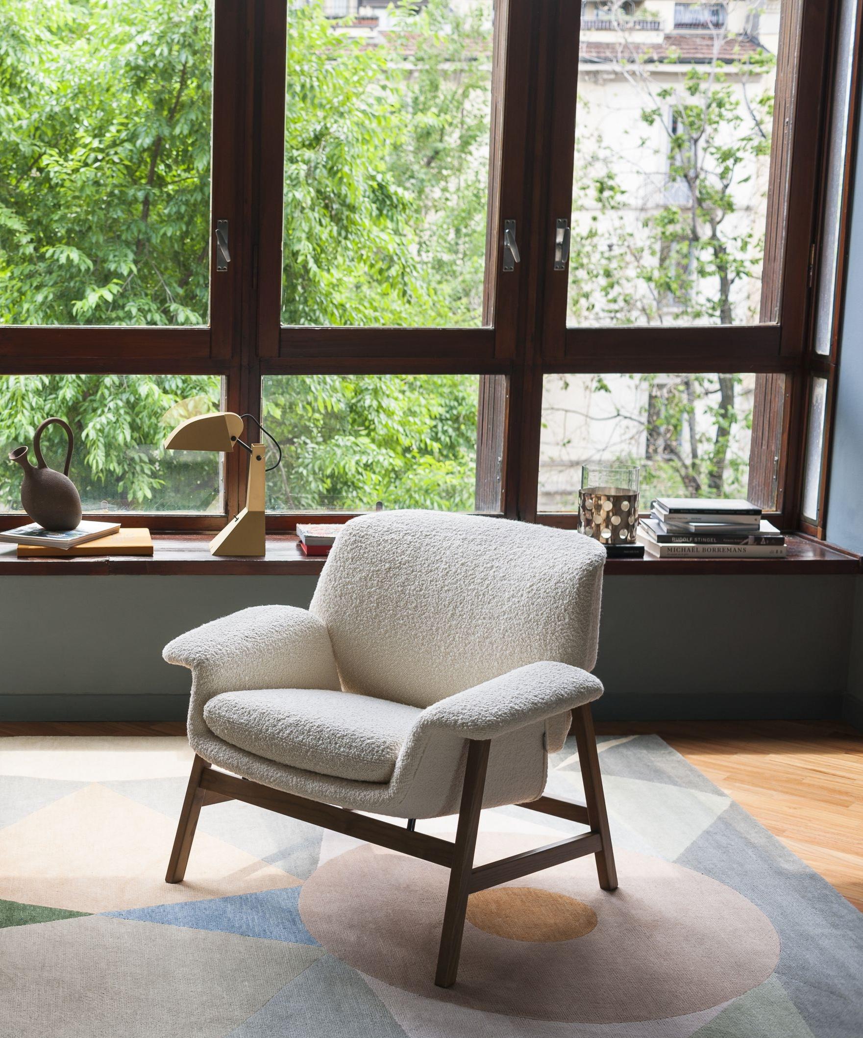 Agnese Armchair
Designed by Gianfranco Frattini

Agnese is one of Gianfranco Frattini’s most celebrated armchairs—the 849 model from 1956—and stands as a timeless icon of Italian design. Recognized with an honorable mention at the III Compasso