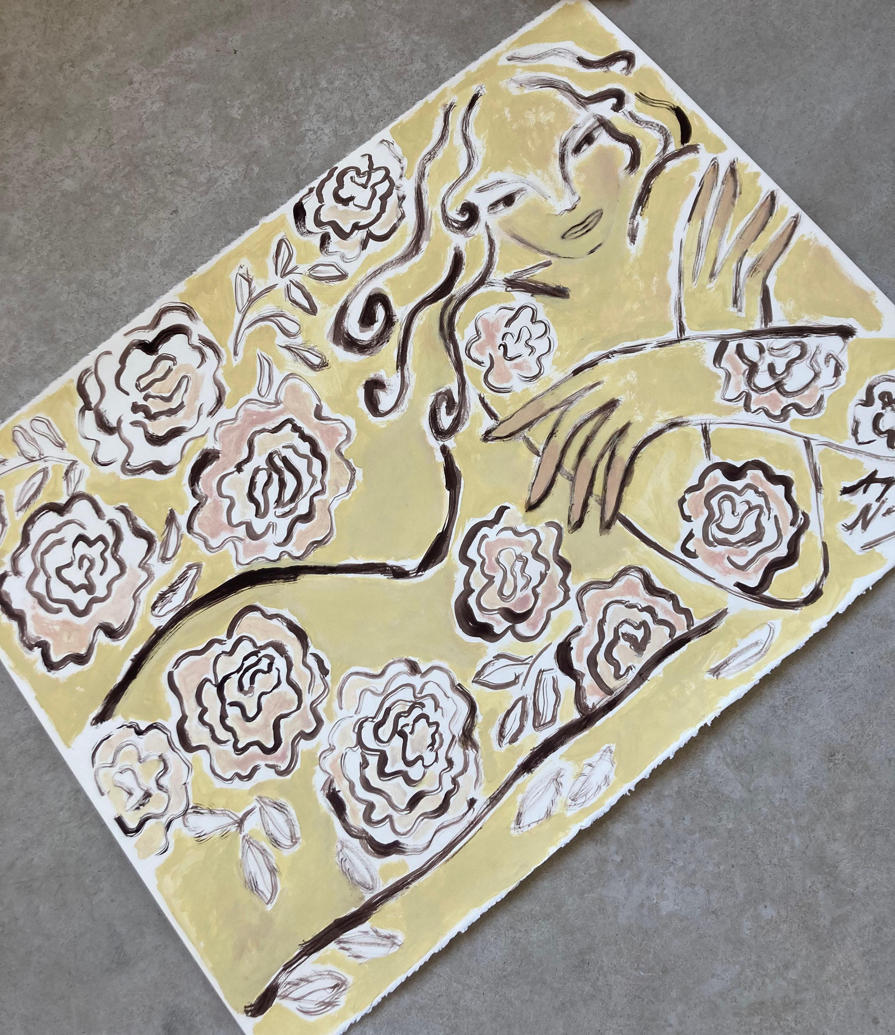 Espíritu de Jardín Reclinado en Rosas, Arte Original, Mujer, Floral, Arte Contemporáneo - Abstract Painting Beige de Agnese Negriba