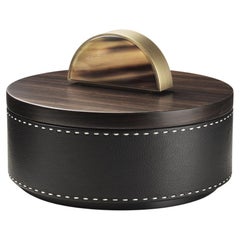 Agneta Round Box in Pebbled Leather with Handle in Corno Italiano, Mod. 4488
