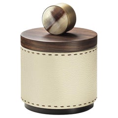 Agneta Round Box in Pebbled leather with Handle in Corno Italiano, Mod. 4480