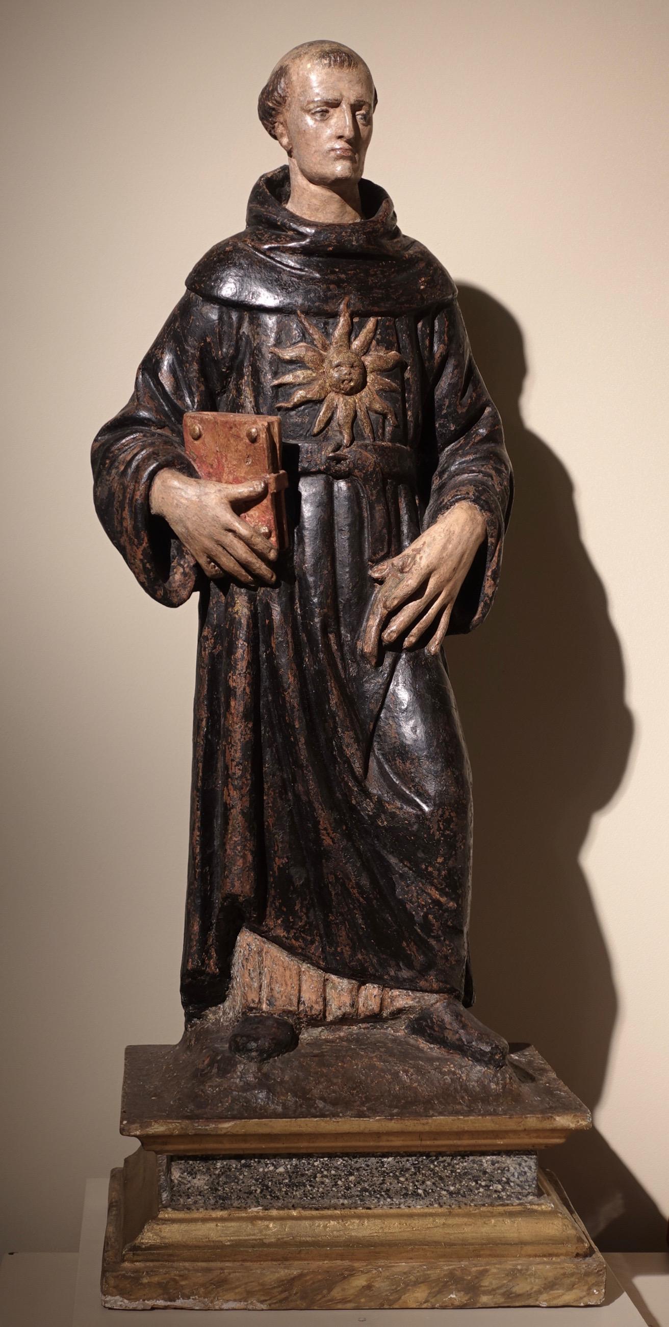 Agnolo di Polo (Florenz 1470 - Arezzo 1528)
Heiliger Nikolaus von Tolentino
Um 1510-1520
Bemalte und vergoldete Terrakotta
55,5 x 24 x 16,5 cm

Nikolaus von Tolentino ist mit der für die Einsiedler des Heiligen Augustinus typischen schwarzen Tunika