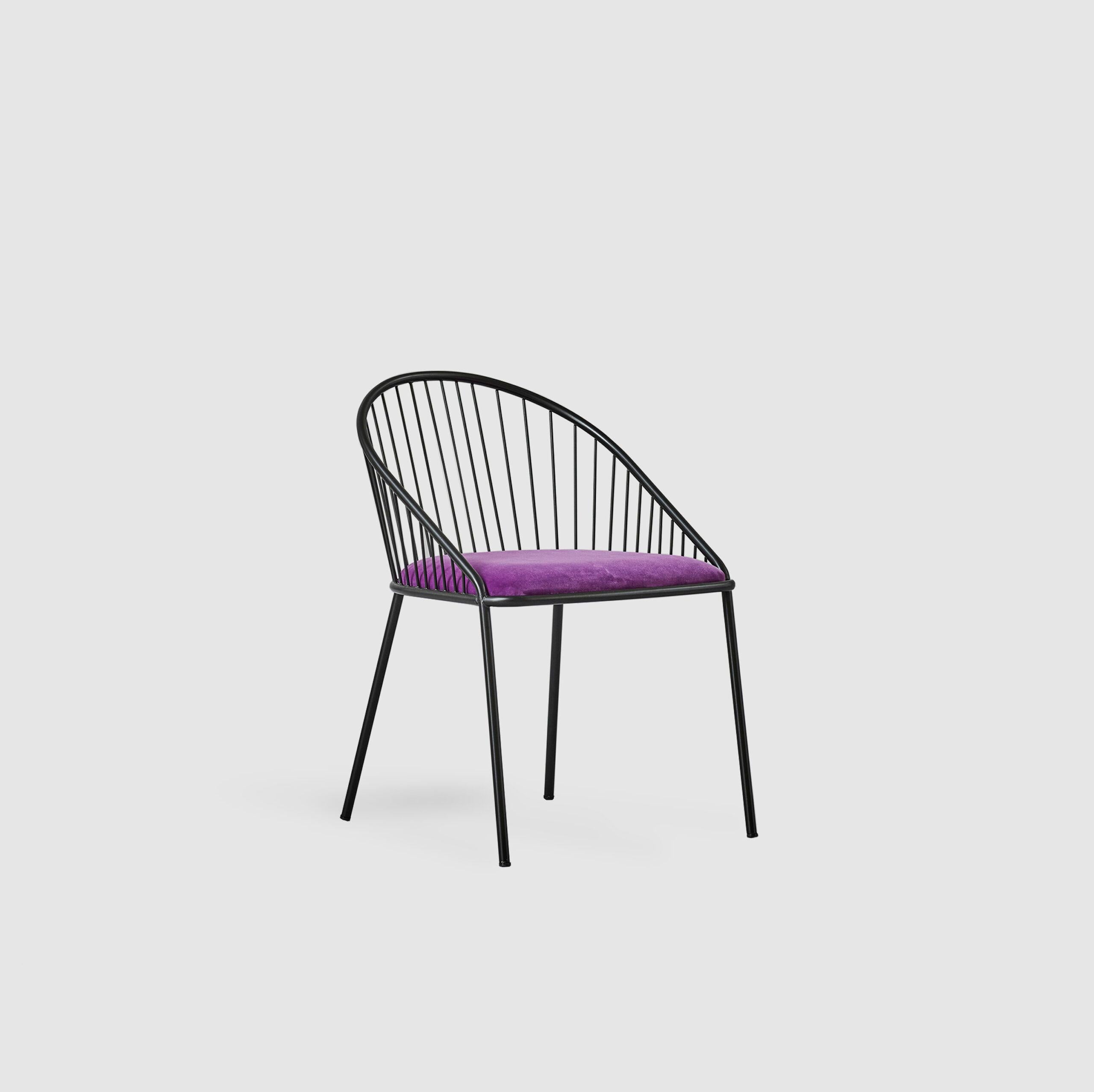Agora chair by Pepe Albargues
Dimensions: W 54 x D 64 x H 79 cm
 Seat 46 cm
Materials: Iron strucutre and particles board.
 Foam CMHR (high resilience and flame retardant) 


Now suitable also for sheltered outdoor spaces.
Painted or chromed