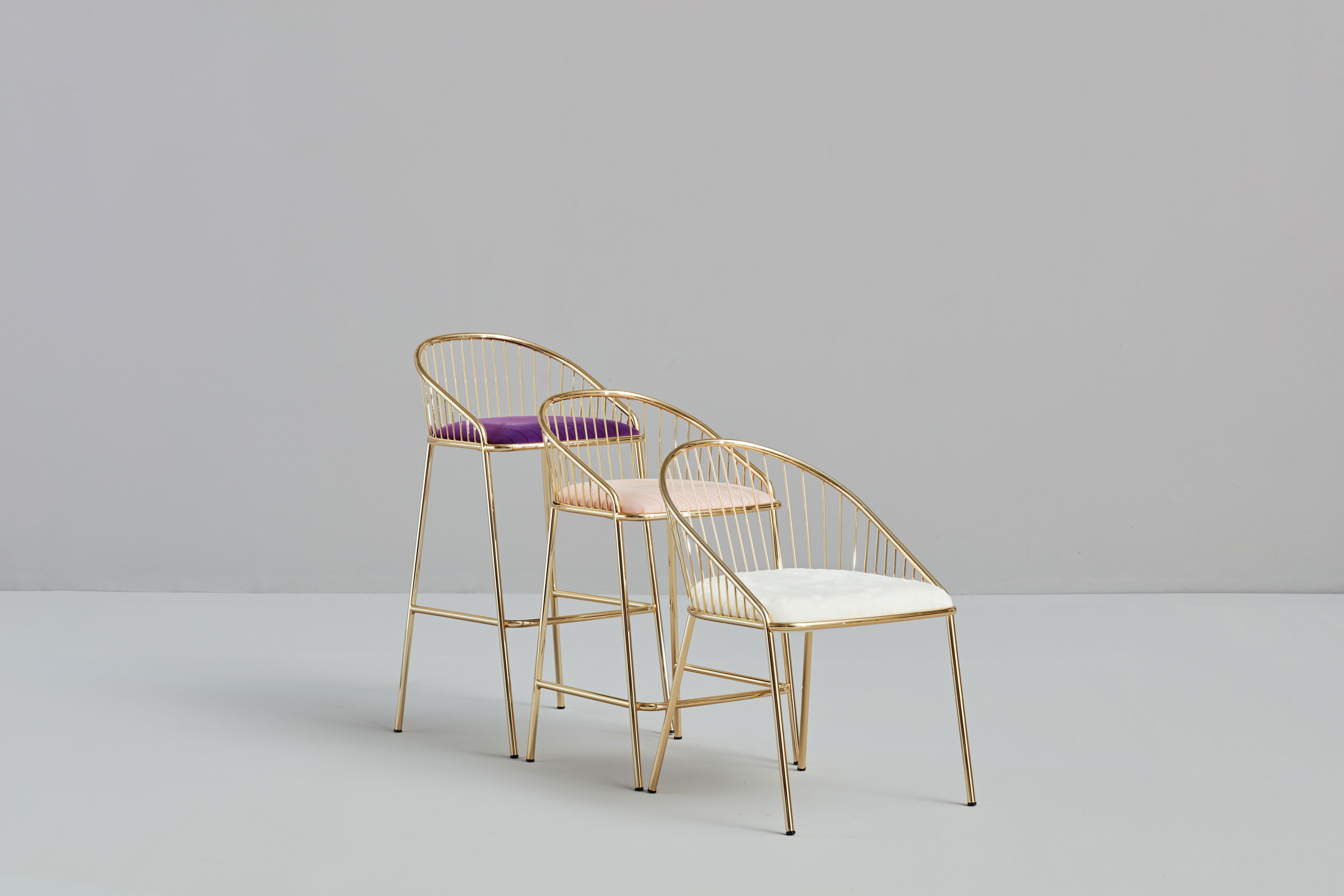 Postmoderne Chaise Agora en or de Pepe Albargues en vente