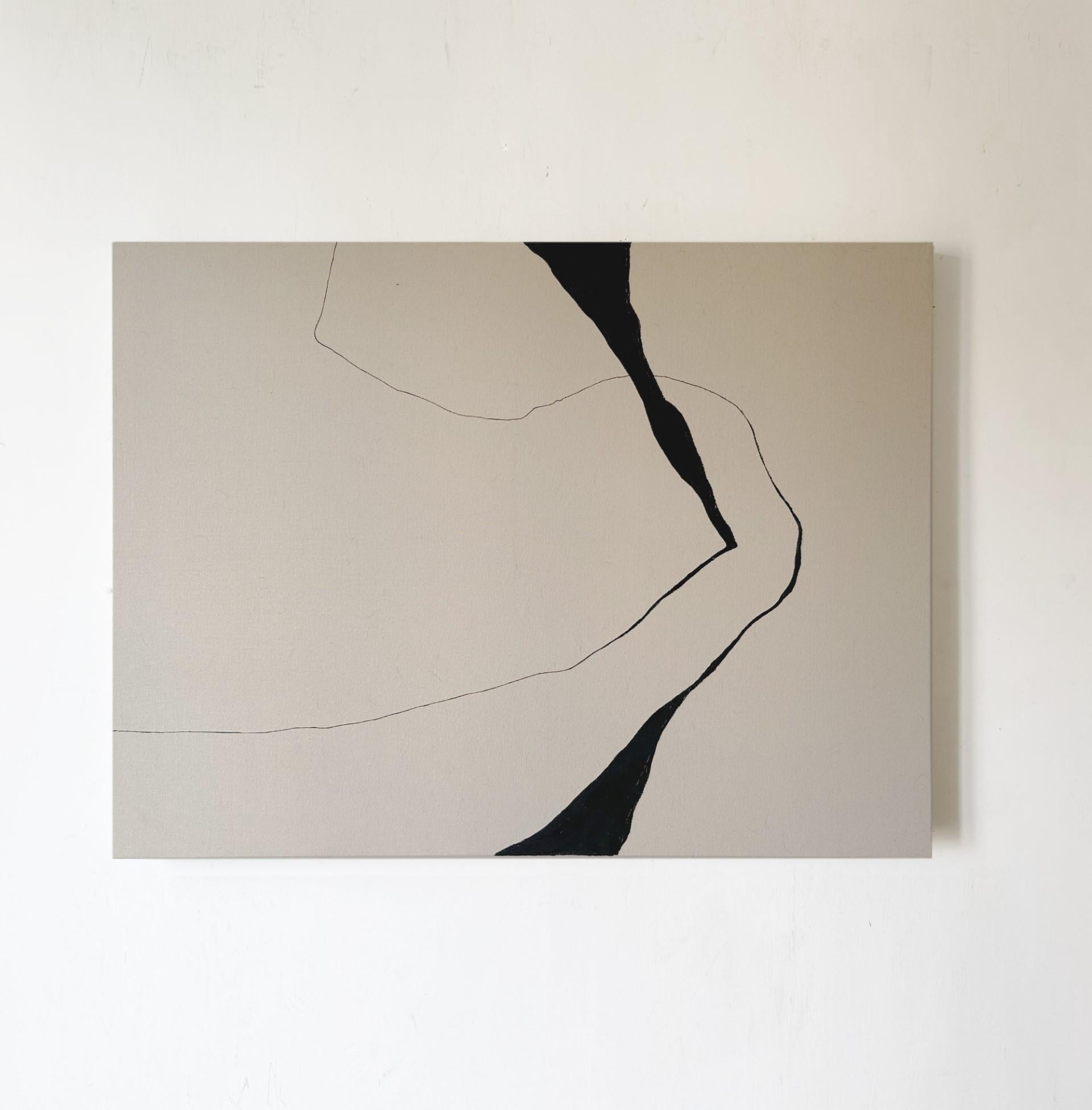 A talented contemporary artist who was born in Barcelona in 1989. Despite her young age, she has made a name for herself on the international art scene thanks to her unique abstract works that focus on the use of black and white.

Her artistic