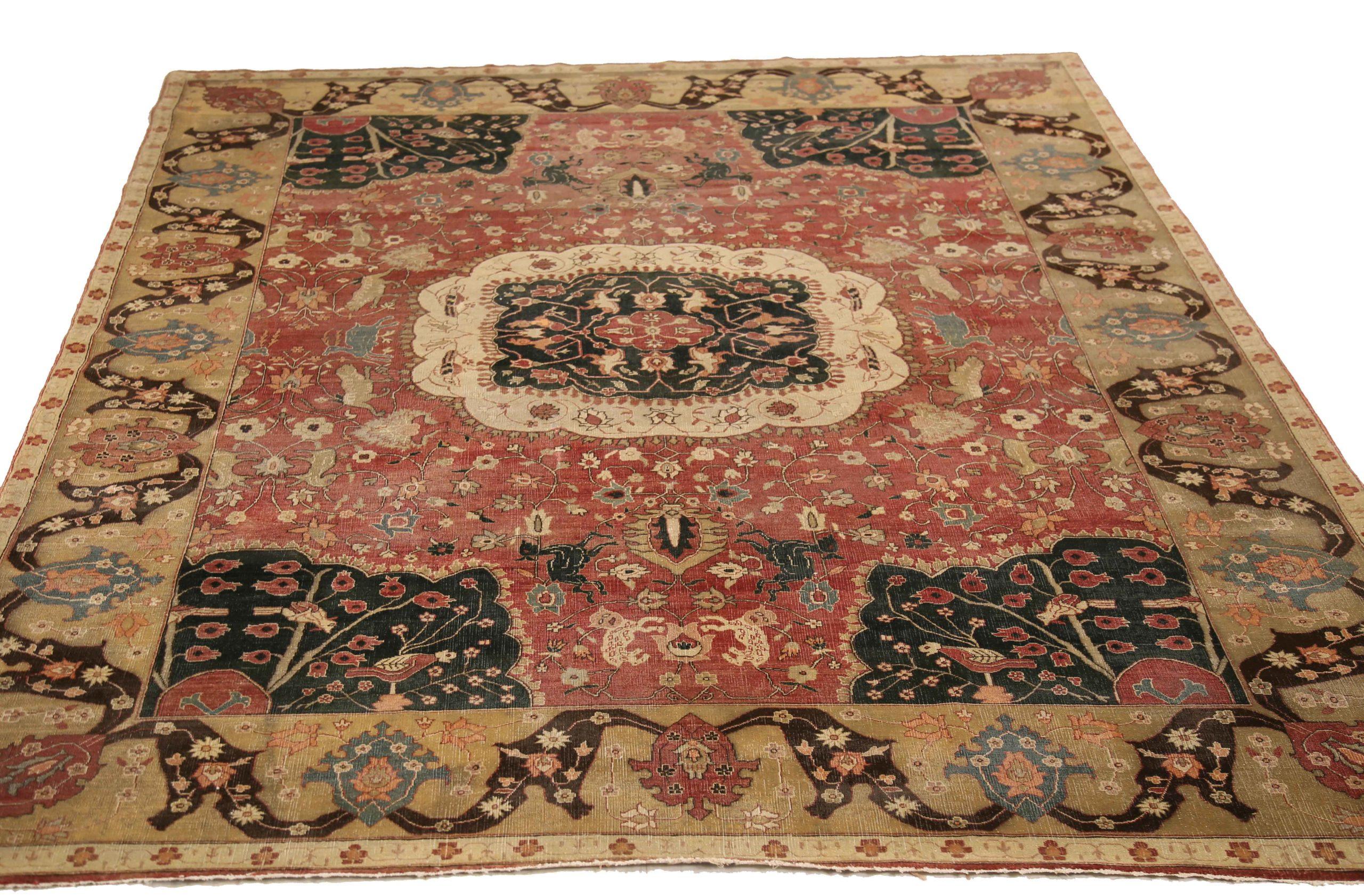 Scopri l'eleganza di questo tappeto Agra, unico nel suo genere e caratterizzato da tappeti CIRCA 1990. Progettato con una meticolosa attenzione ai dettagli, questo design esclusivo è perfetto per valorizzare il tuo spazio.