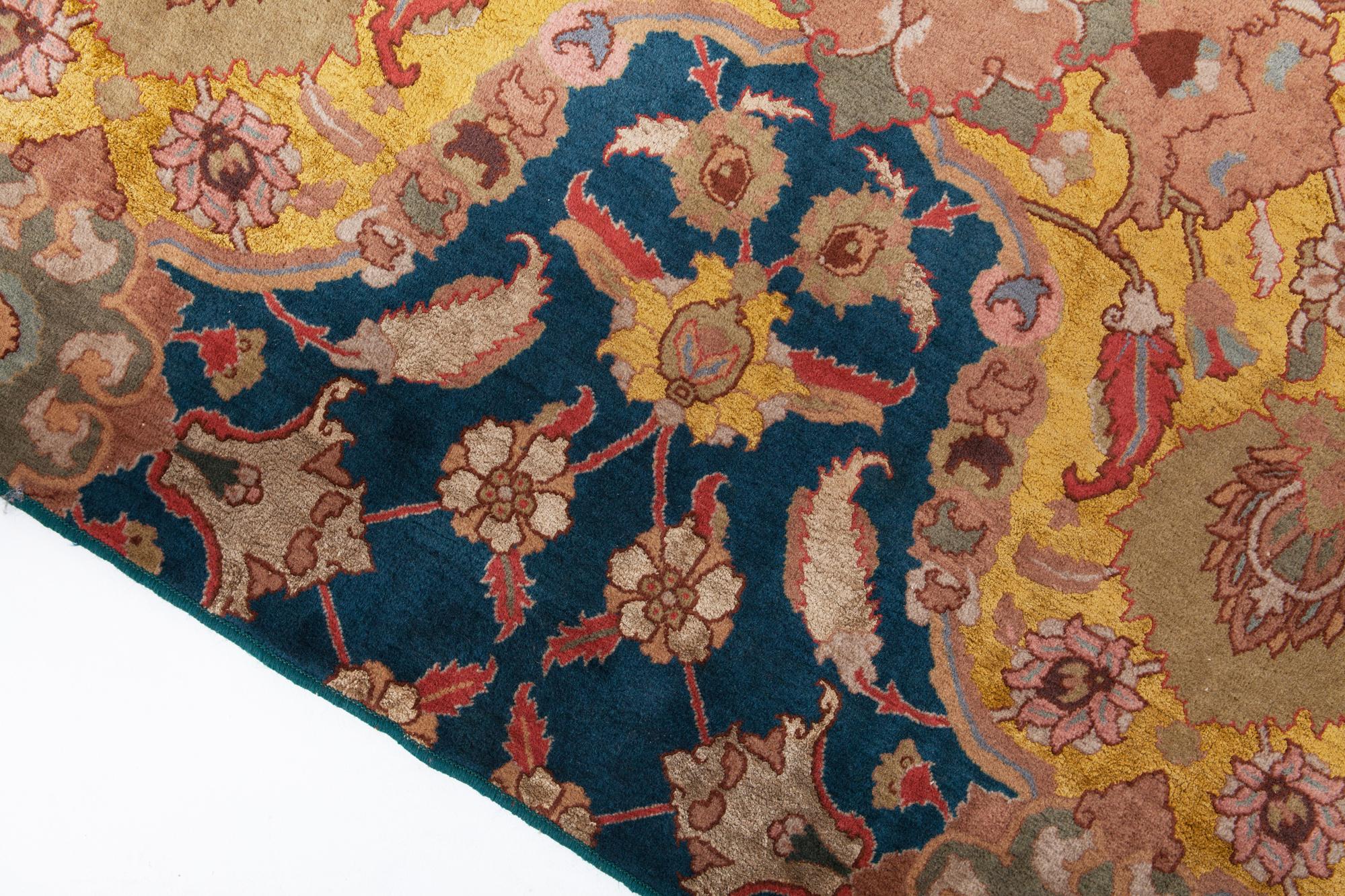 20th Century Agra Carpet in Wool and Silk