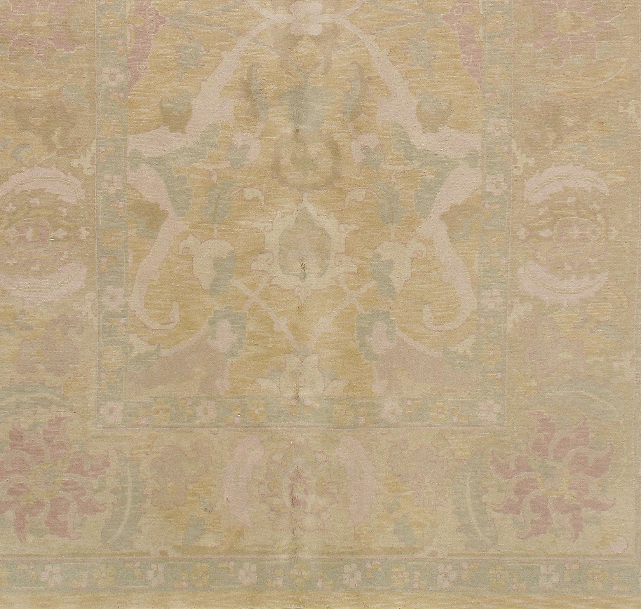 Agra Design Rug 6'4 X 9'9. A hand knotted wool Indian Agra design rug circa 2000.