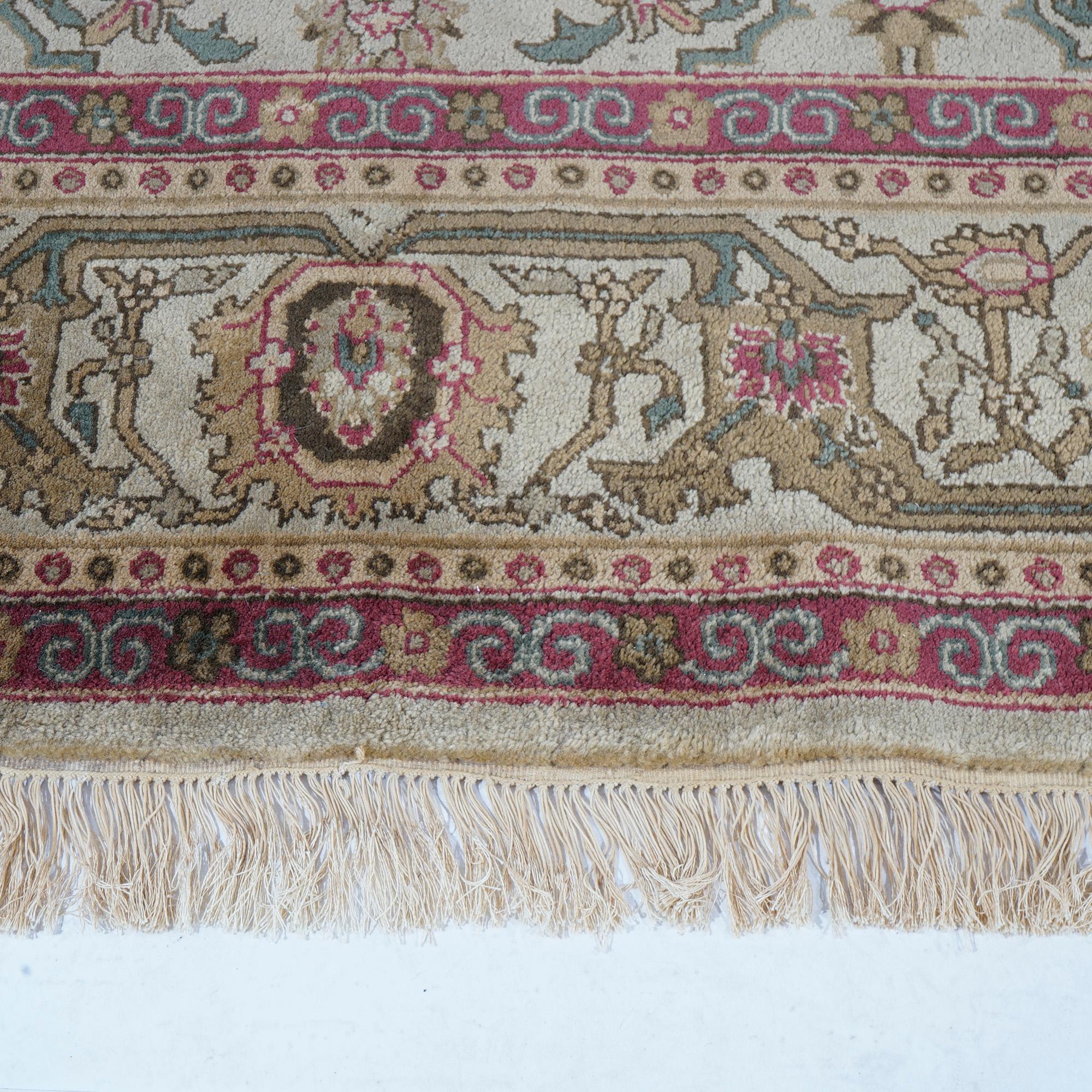 Agra Floral Oriental Wool Carpet 20th C 6