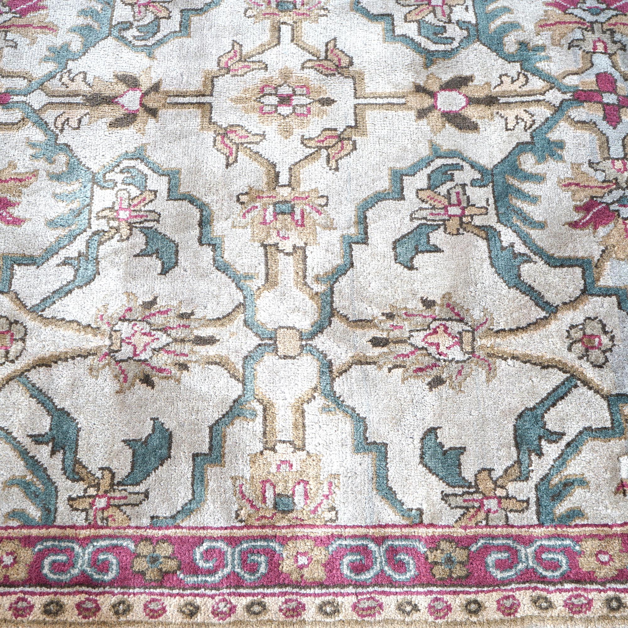 Agra Floral Oriental Wool Carpet 20th C 1