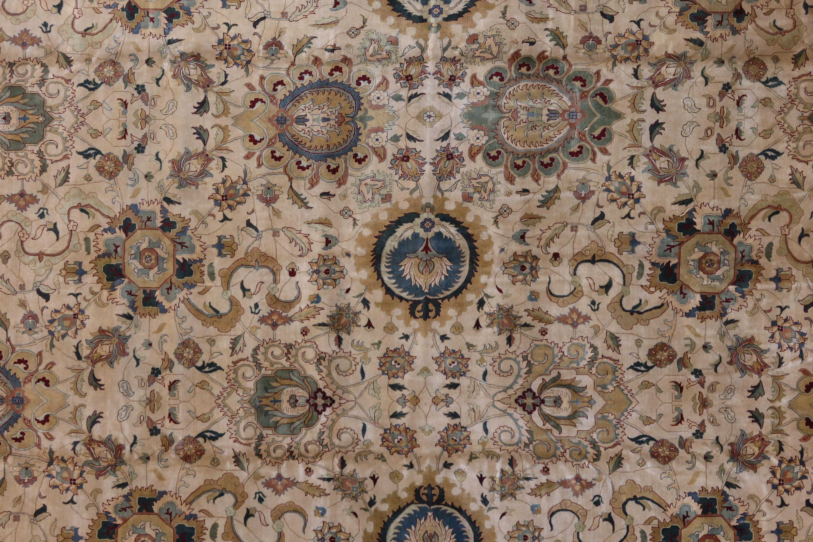 The Woven Arts rug collection is a highly accurate recreation of the original India Agra Court rugs of the 17th century and 18th century. High quality New Zealand yarn is finely hand-knotted to create these luxury rugs that are unusually high