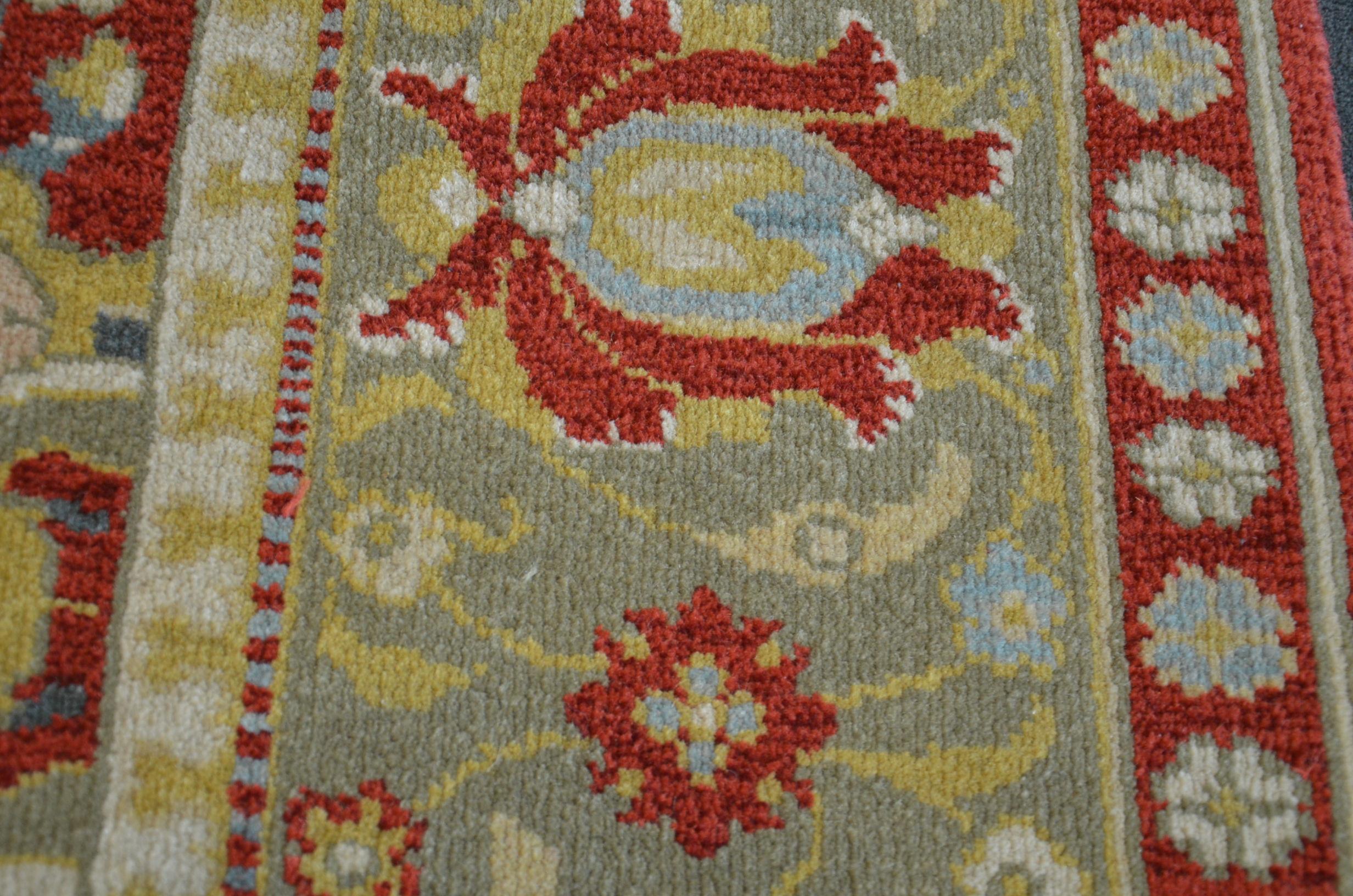 Agra Indien Teppich. 3,20 x 2,30 m (21. Jahrhundert und zeitgenössisch) im Angebot