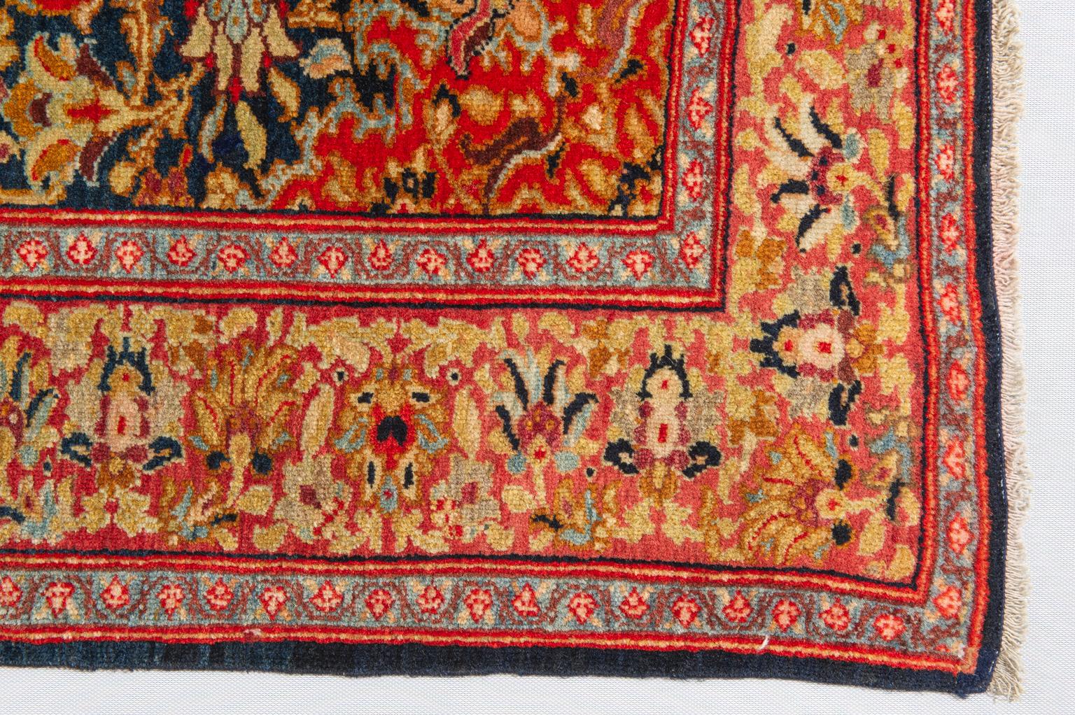 Agra Little Carpet Extremely Fine In Excellent Condition For Sale In Alessandria, Piemonte