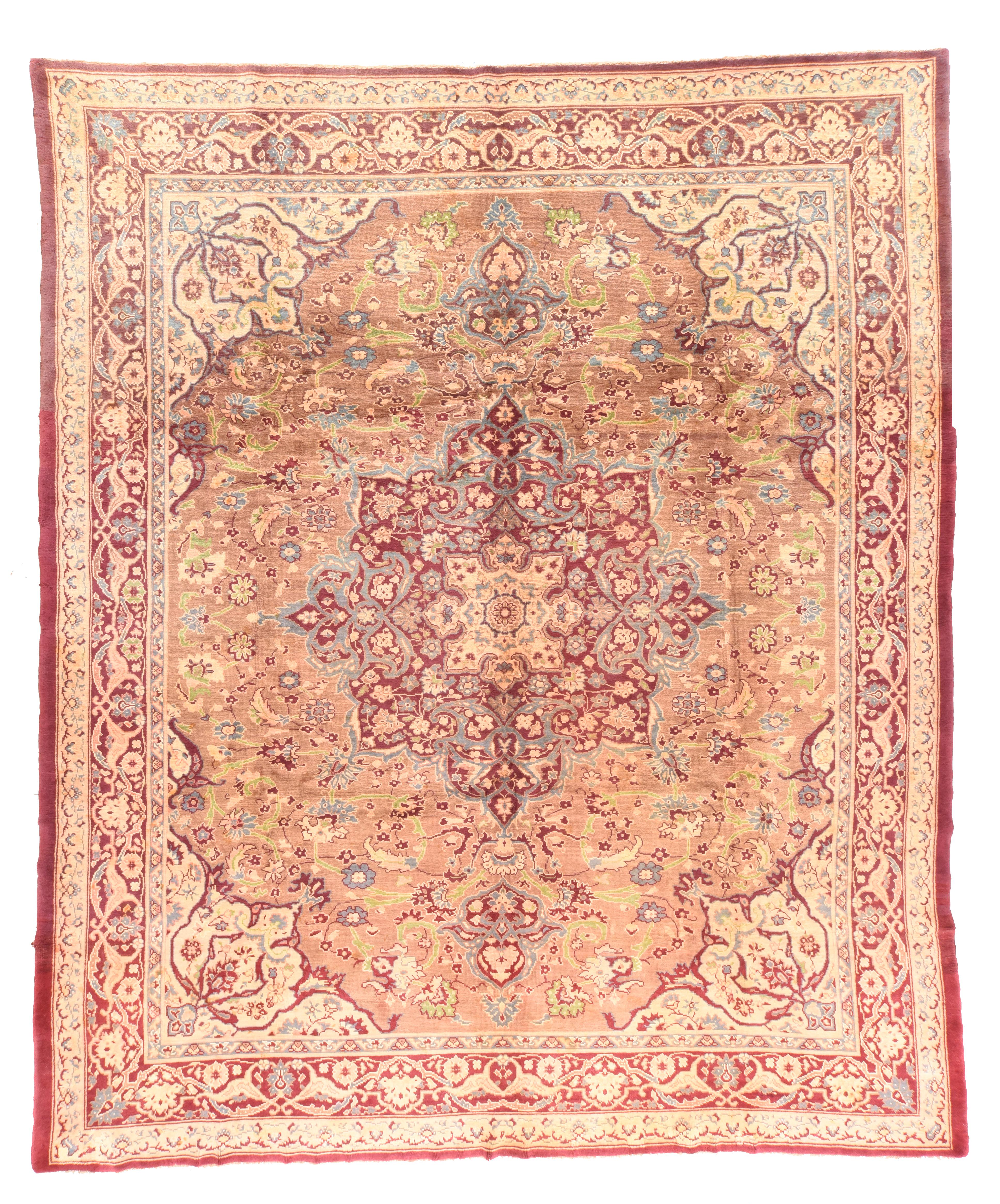 Agra Rug In Excellent Condition For Sale In New York, NY