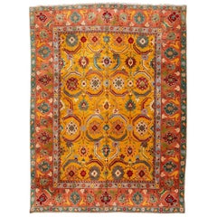 Agra Rug, Classic Design of Interlaced Branches and Flowers