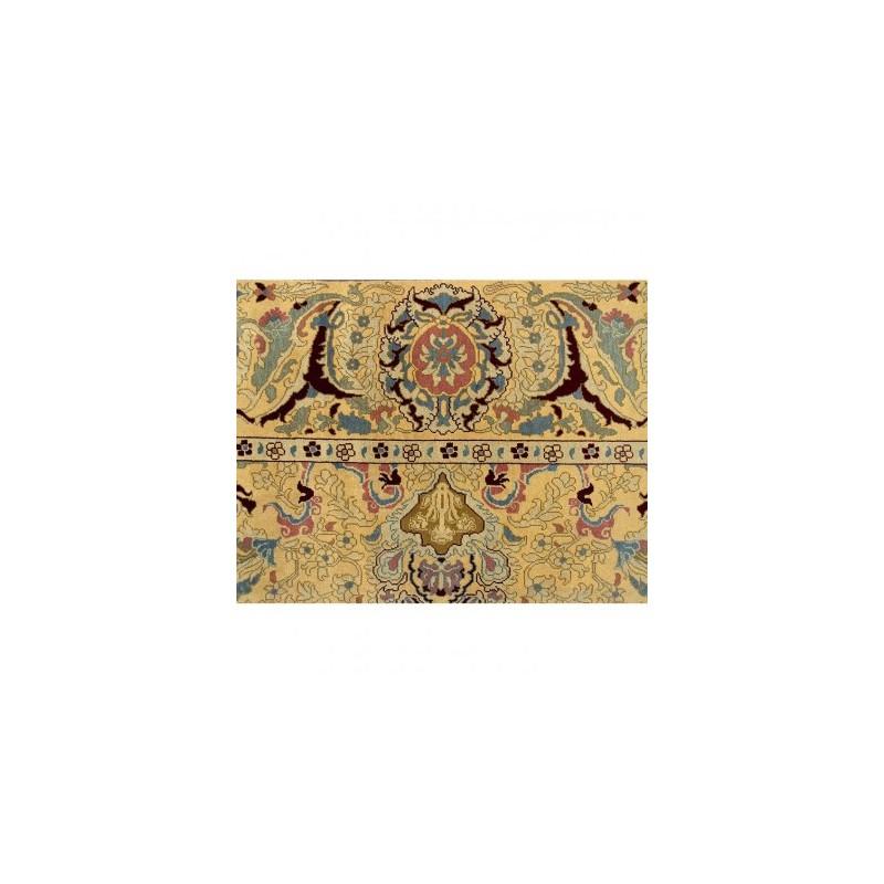 Indian Agra Wool Rug. 5.00 x 3.50 m For Sale