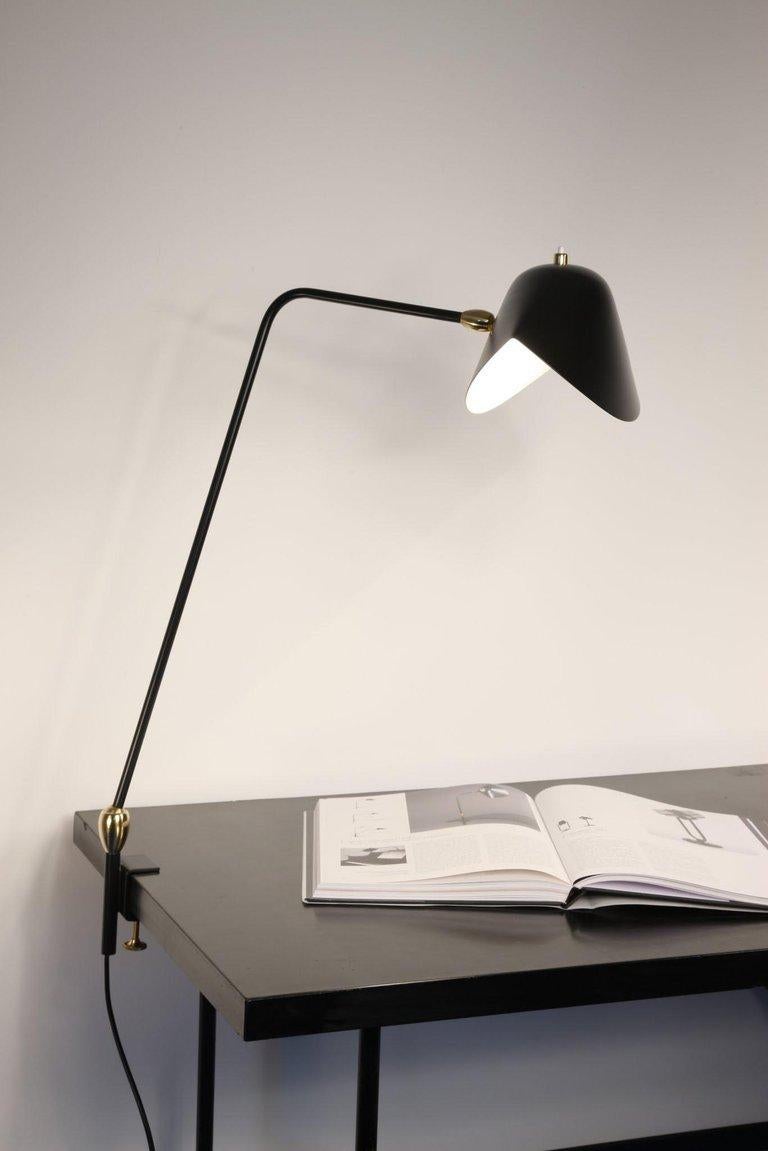 Lampe Agrafée Deux Rotules Desk Lamp by Serge Mouille. Manufactured by Editions Serge Mouille. Originally designed by Serge Mouille in France, circa 1957. This is a licensed re-edition from the “Black Shapes”. Steel and painted black base, with