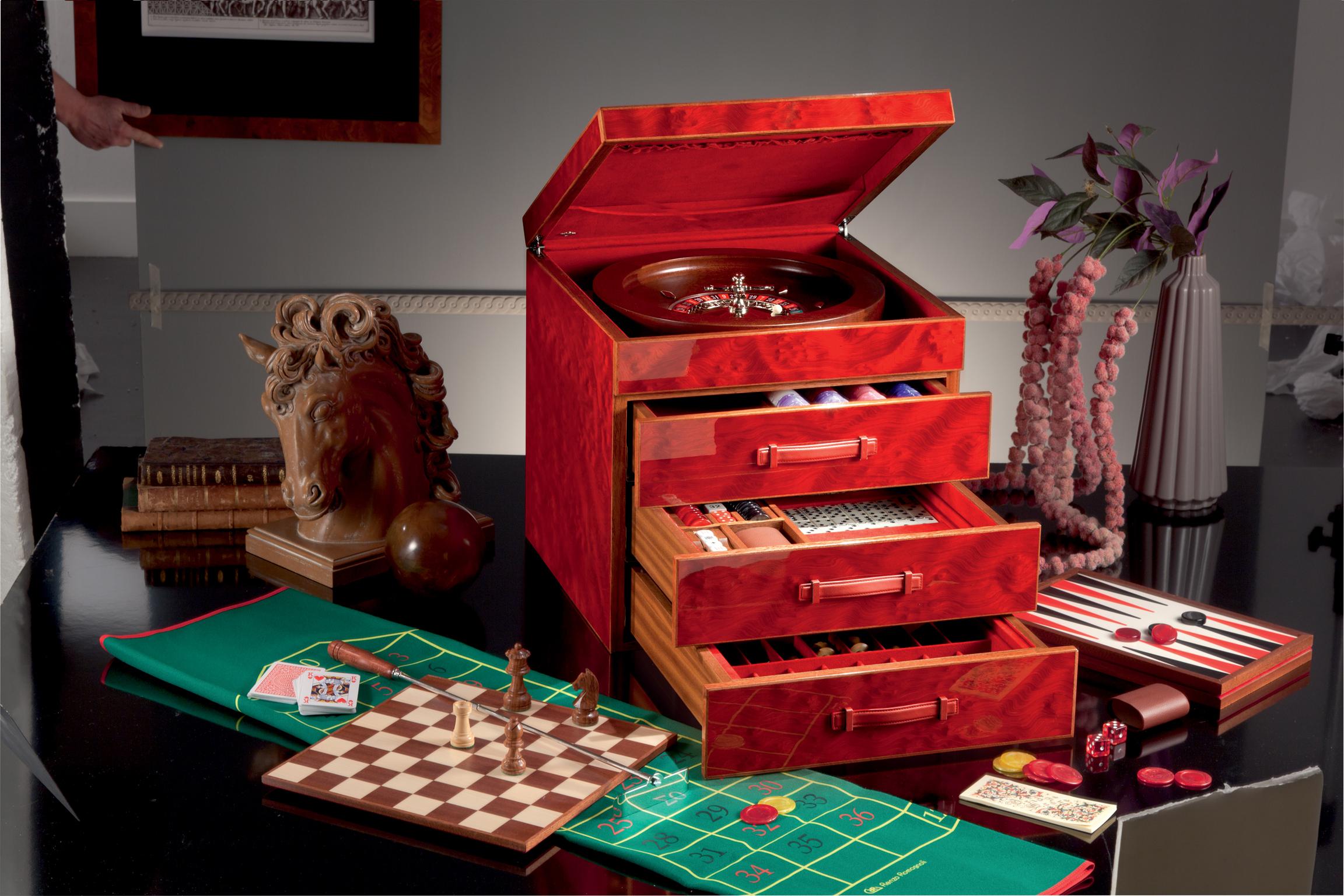 Modern Multigame Set in Red Briar and Mahogany Casinò Passion by Agresti For Sale