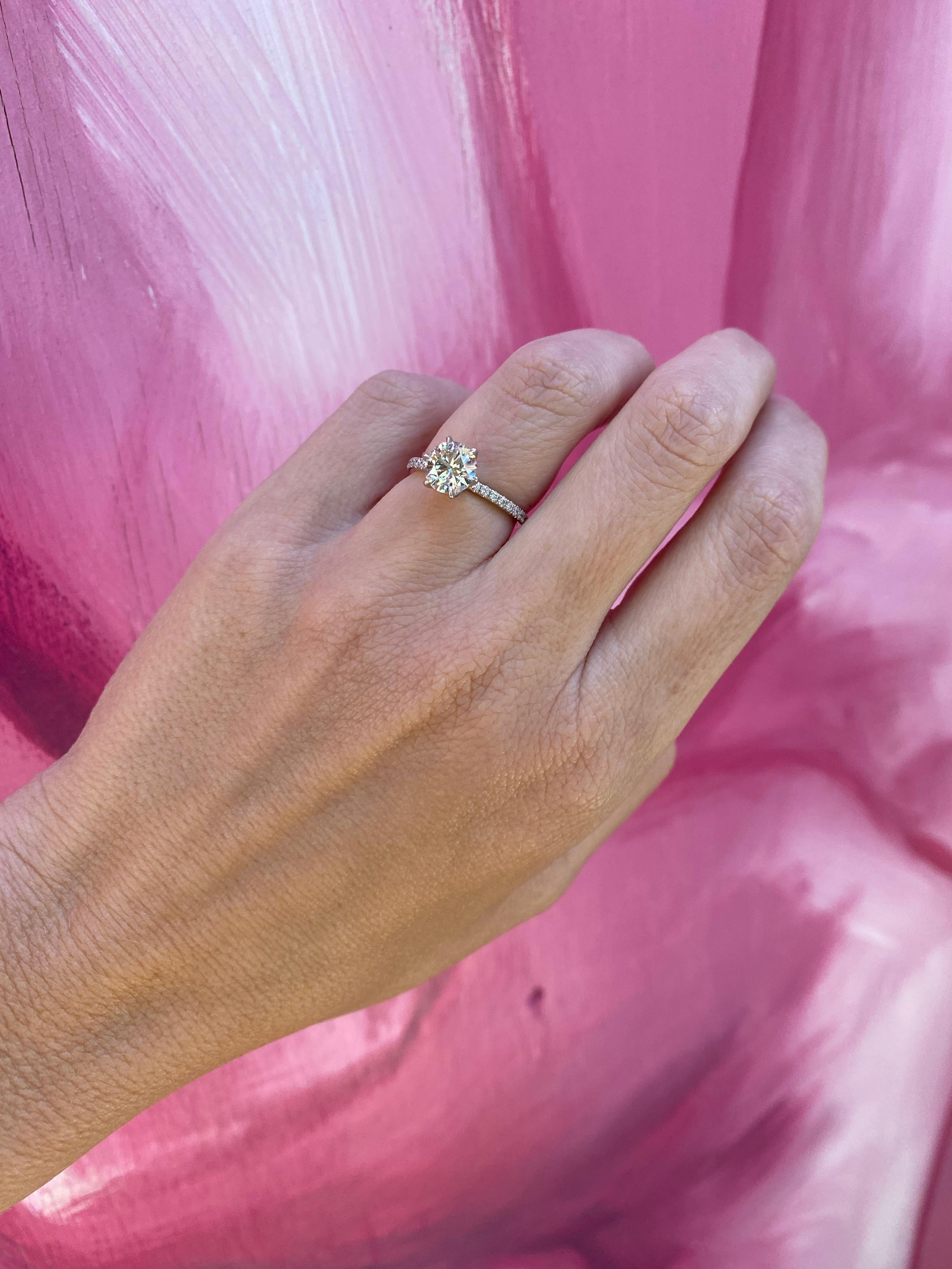 Anillo de compromiso de diamante natural brillante redondo certificado AGS de 1,42 quilates en venta 8