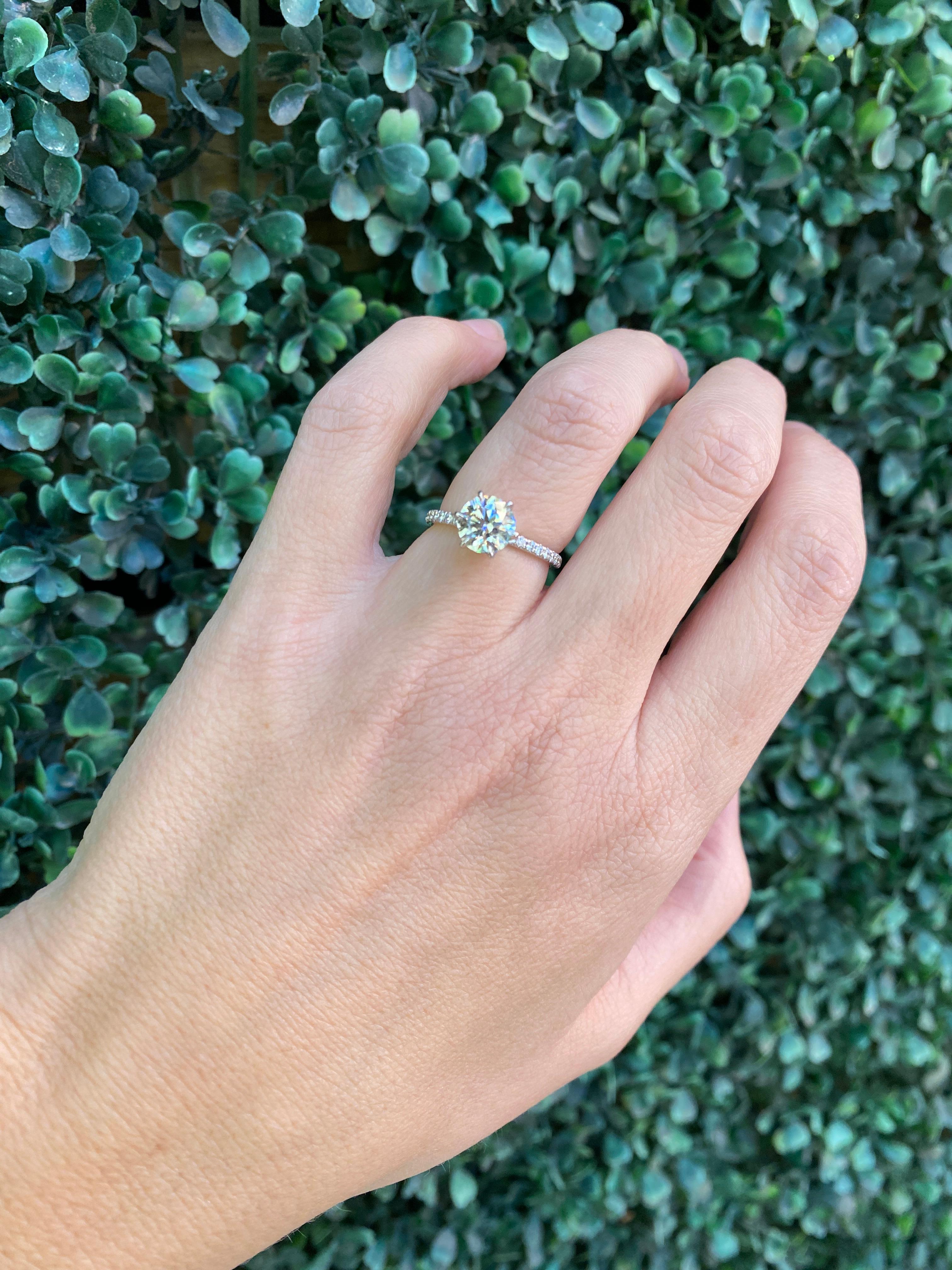 Anillo de compromiso de diamante natural brillante redondo certificado AGS de 1,42 quilates en venta 9