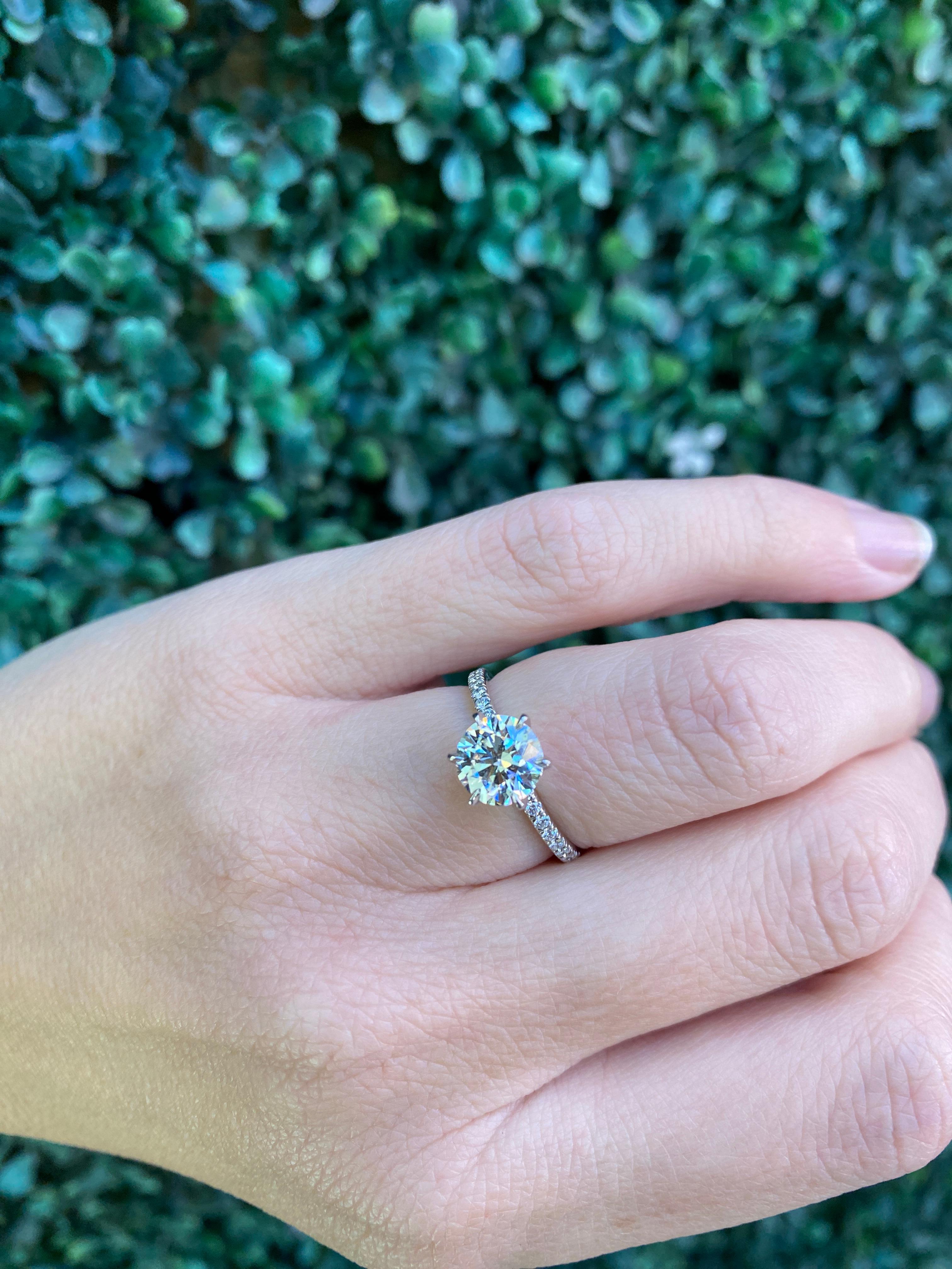 Anillo de compromiso de diamante natural brillante redondo certificado AGS de 1,42 quilates en venta 11