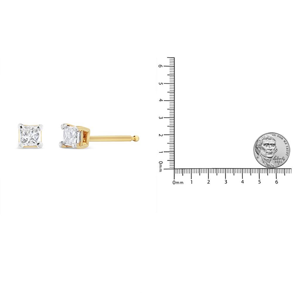 Boucles d'oreilles en or jaune 14K certifié AGS 1/5 Cttw Princesse Solitaire Diamant Neuf - En vente à New York, NY