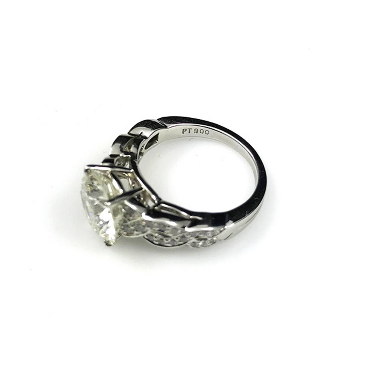 J. Birnbach 4.01 Carat J VS2 Brilliant Round Diamond Ring In New Condition In New York, NY