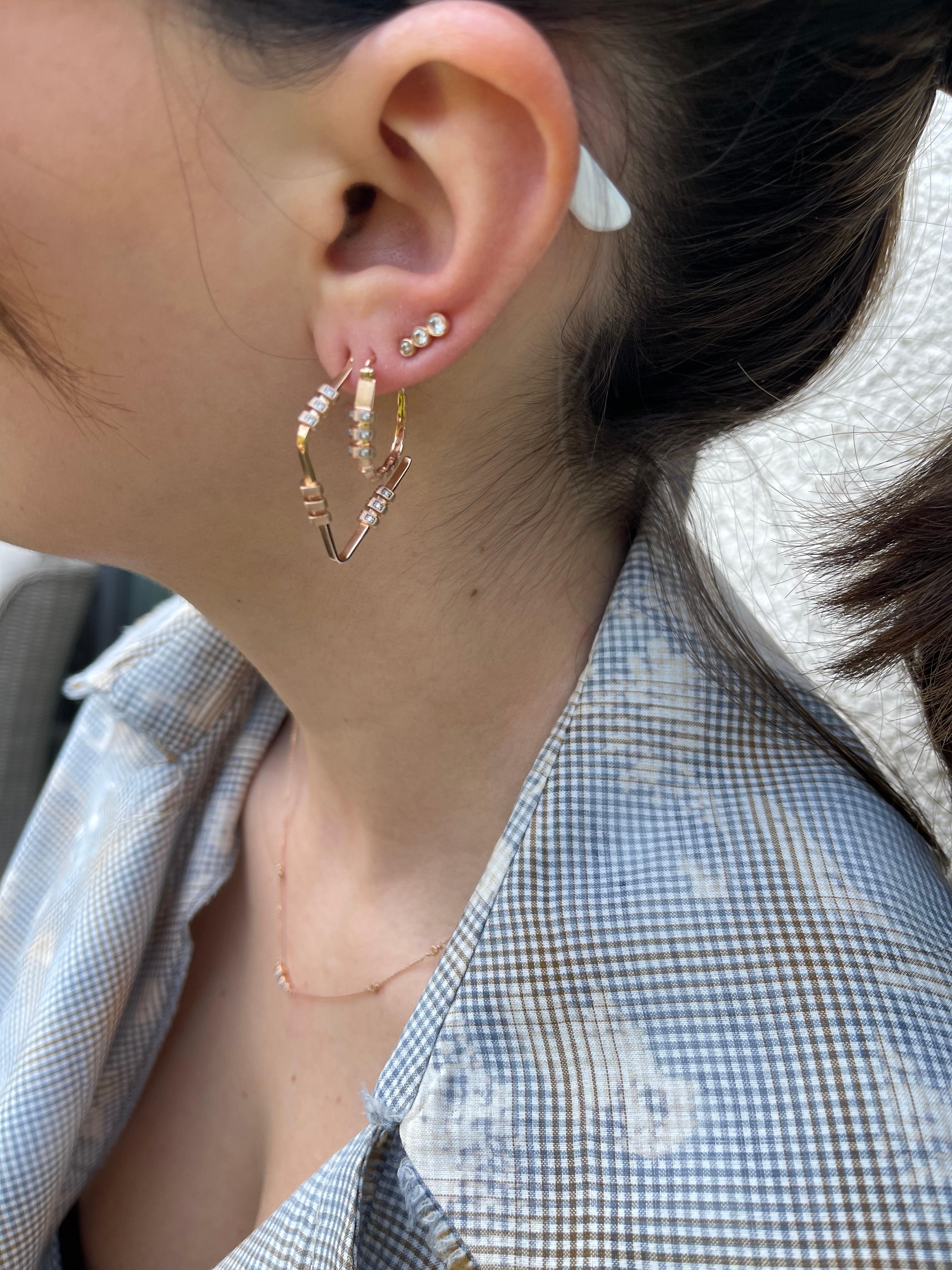 Brilliant Cut Aguna Earrings in Rose Gold with White Diamond For Sale