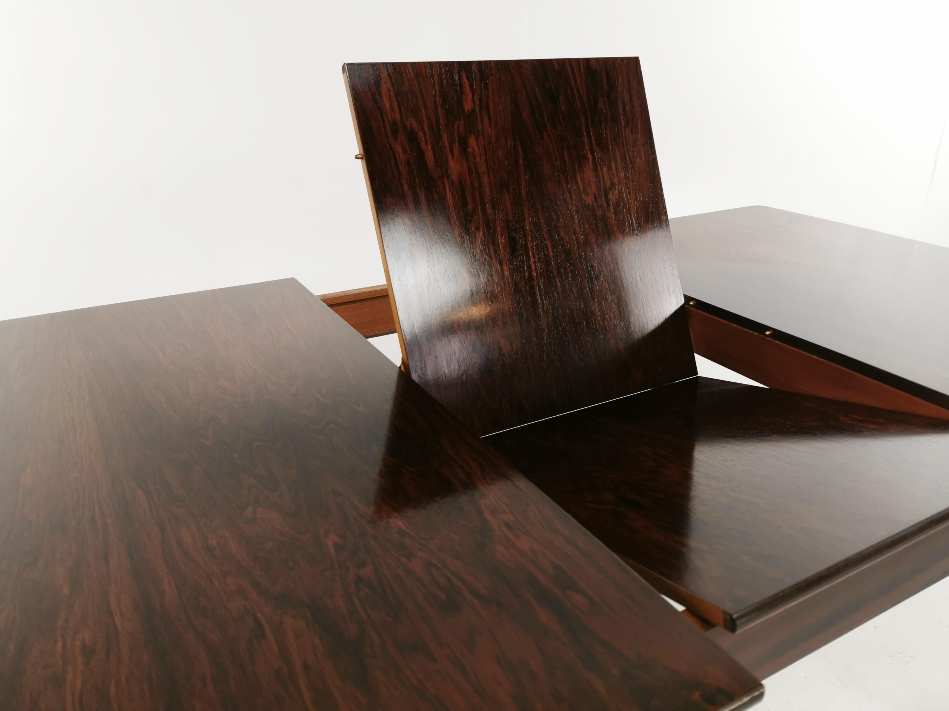 Mid-Century Modern A.H. McIntosh of Kirkcaldy Rosewood Extending Dining Table Midcentury, 1970