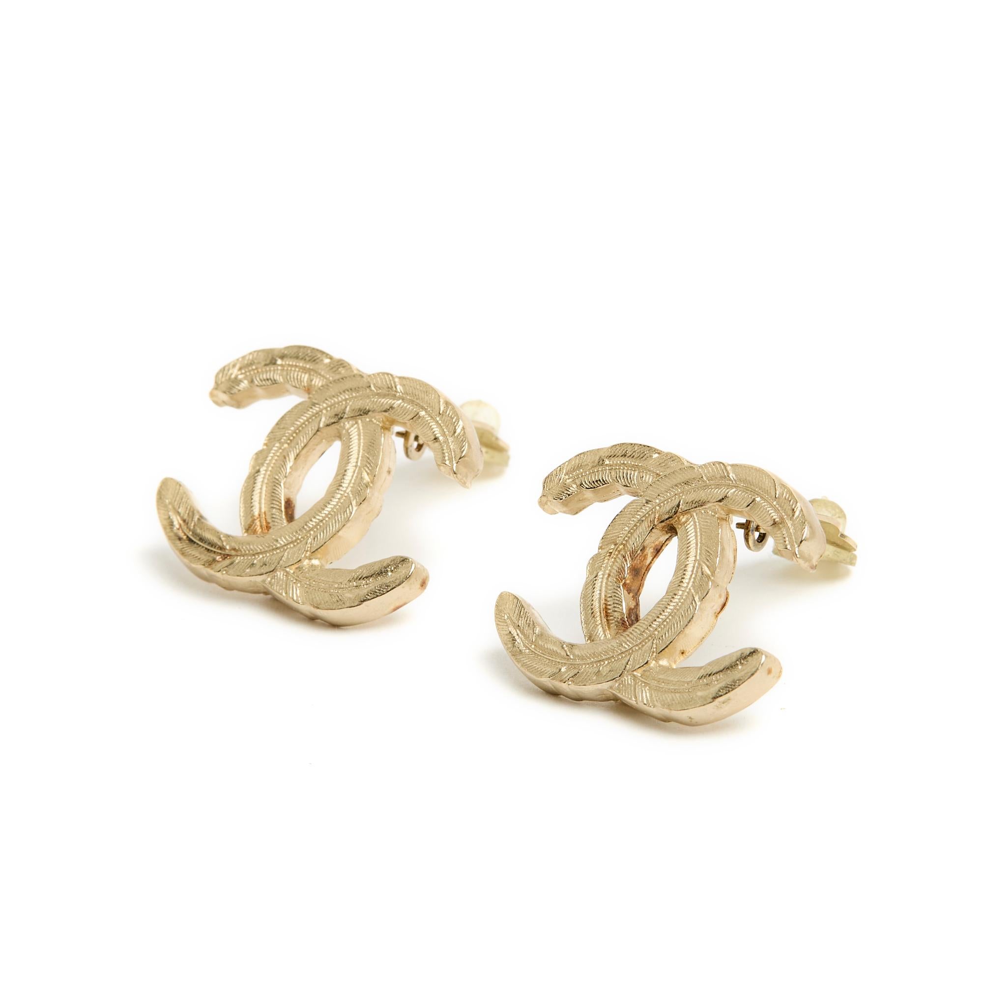 AH2008 Chanel Boucles d'oreille CC maxi clip on earrings FW2008 In Excellent Condition For Sale In PARIS, FR