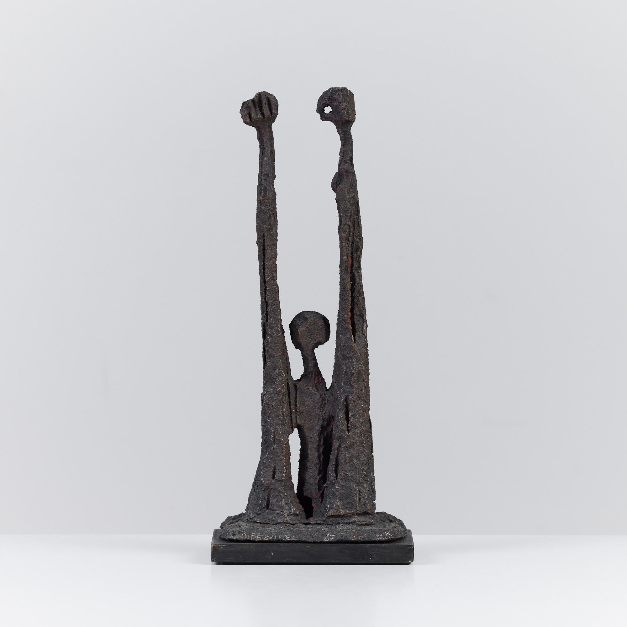Metà XX secolo Scultura in bronzo fuso di Aharon Bezalel in vendita