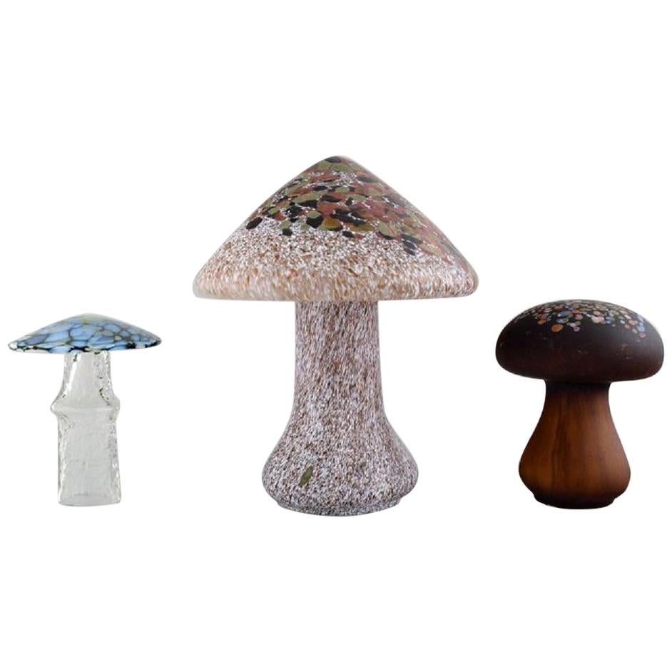 Ahlefeldt-Laurvig and Monica Backström, Three Mushrooms in Art Glass