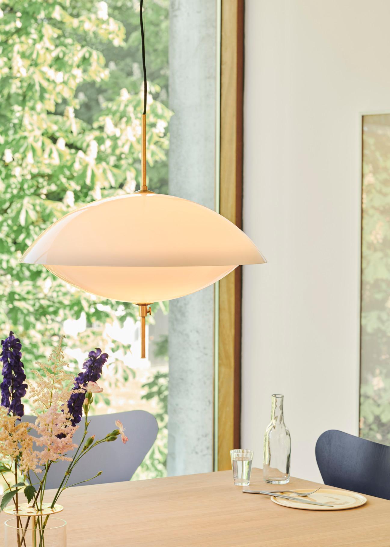 Ciondolo 'Clam' di Ahm e Lund in vetro opalino soffiato a bocca per Fritz Hansen in vendita 9