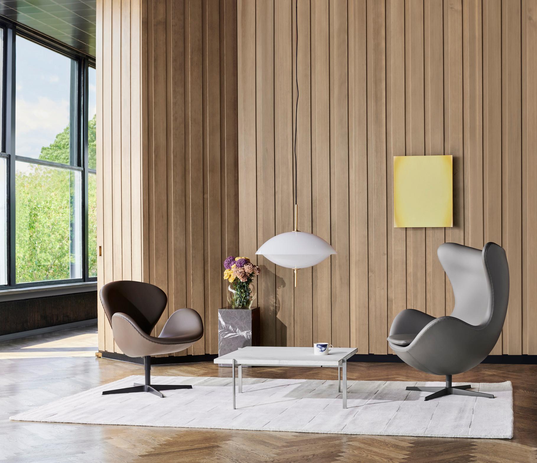 Mid-Century moderno Ciondolo 'Clam' di Ahm e Lund in vetro opalino soffiato a bocca per Fritz Hansen in vendita