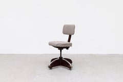 Ahrend De Cirkel Industrial Rolling Office Chair in Plum with Gray Upholstery