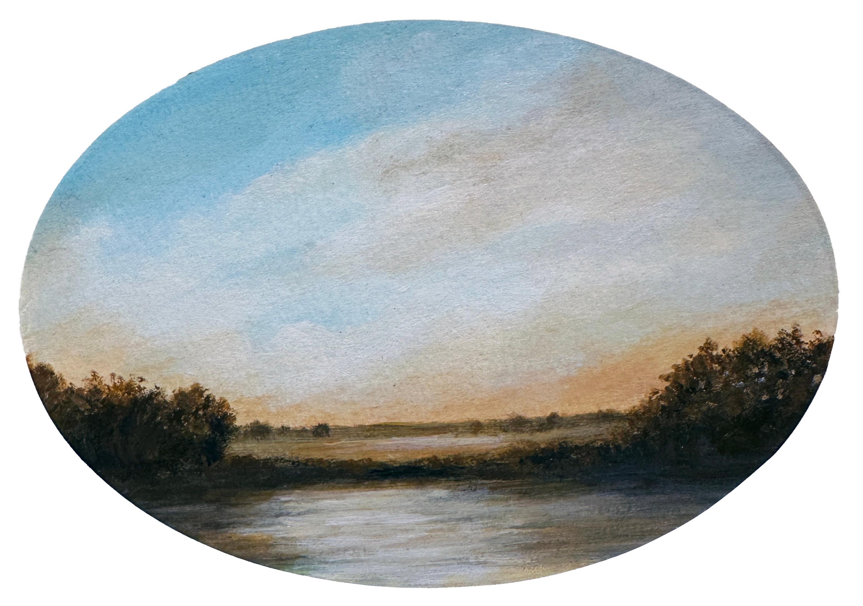 Ahzad Bogosian Landscape Painting – Teich – ruhige Landschaft, Sonne nur am Horizont, wolkengefüllter Himmel