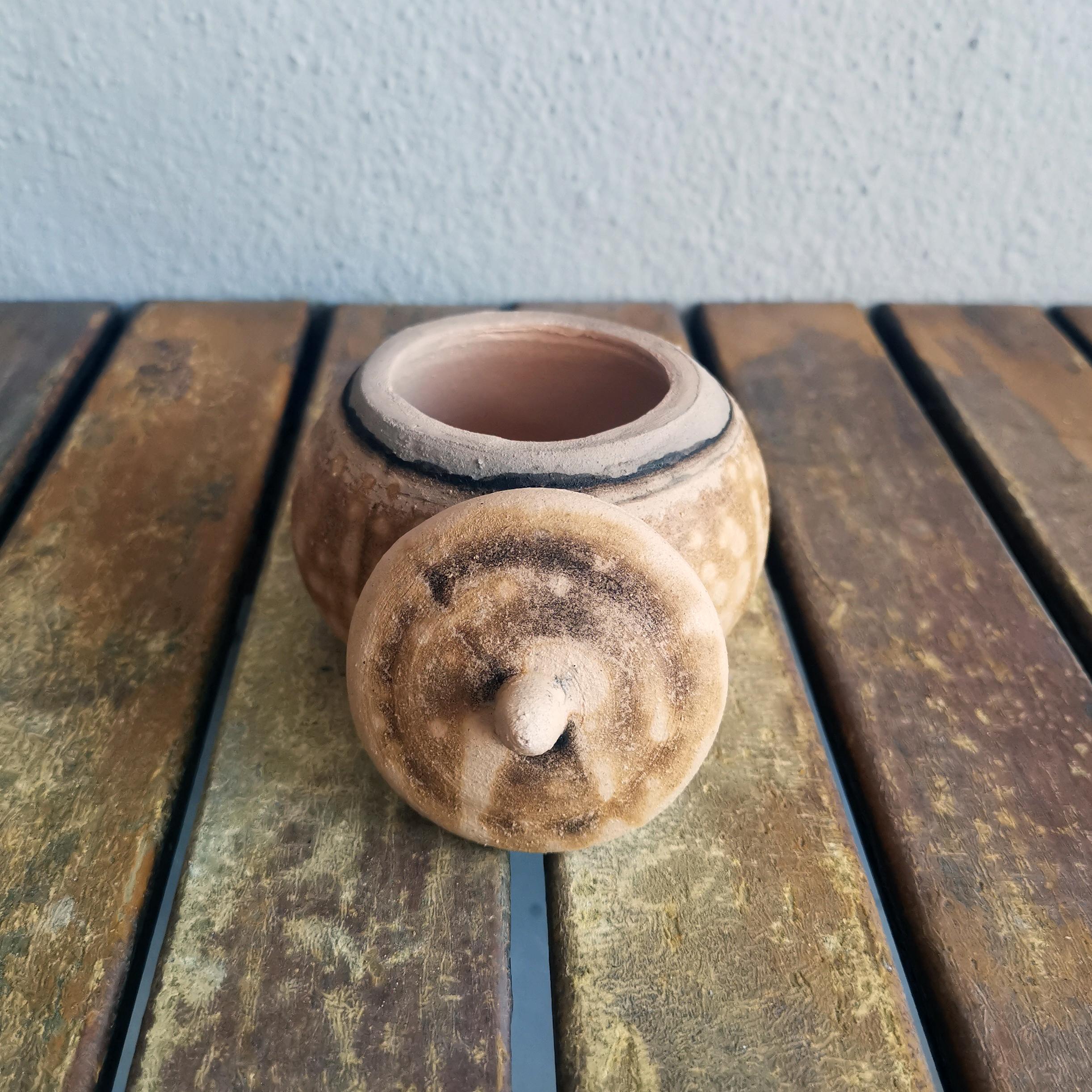 AI Keramik-Mini-Urne, Obvara, Keramik Raku-Keramik (Malaysisch) im Angebot