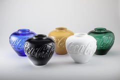 Jarrones de cinco colores (set de 5), 2024 de Ai Weiwei, cristal de Murano