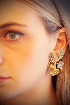 Aida Bergsen 18 Karat Yellow Gold Diamond and Garnet Belle Ivy Earring