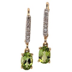 Aida-Ohrringe  Ohrringe aus 10 Karat Gelbgold mit Diamanten und Smaragden  Luxuriöser Schmuck