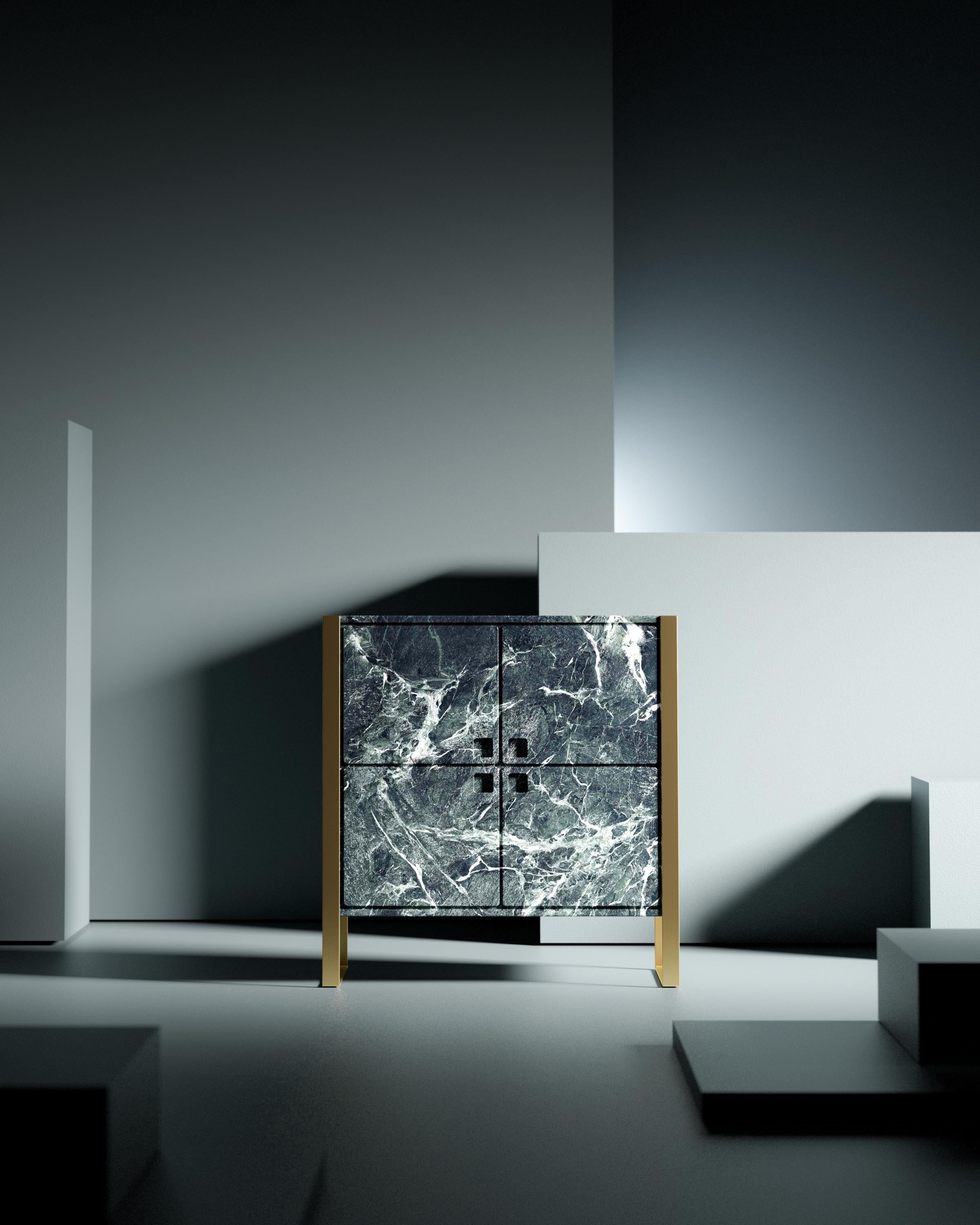 Elegant geometric and minimalist forms and lines complement each other perfectly. Aida is a very refined and elegant cabinet that, when placed in the room, will embellish it with the beauty typical of a luxurious and valuable material like marble.