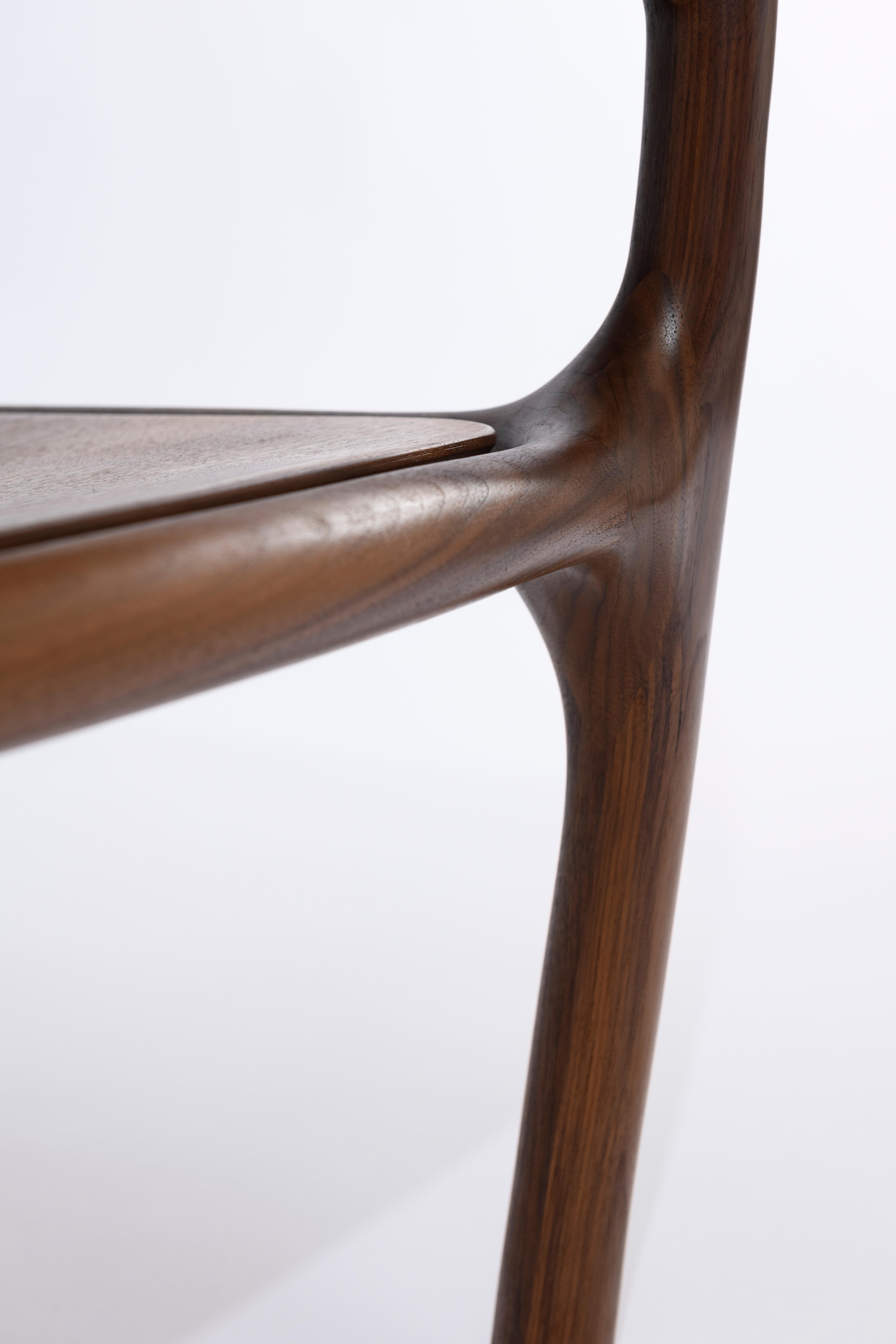 Table basse en noyer Aida par Atelier Blouberg Neuf - En vente à Geneve, CH