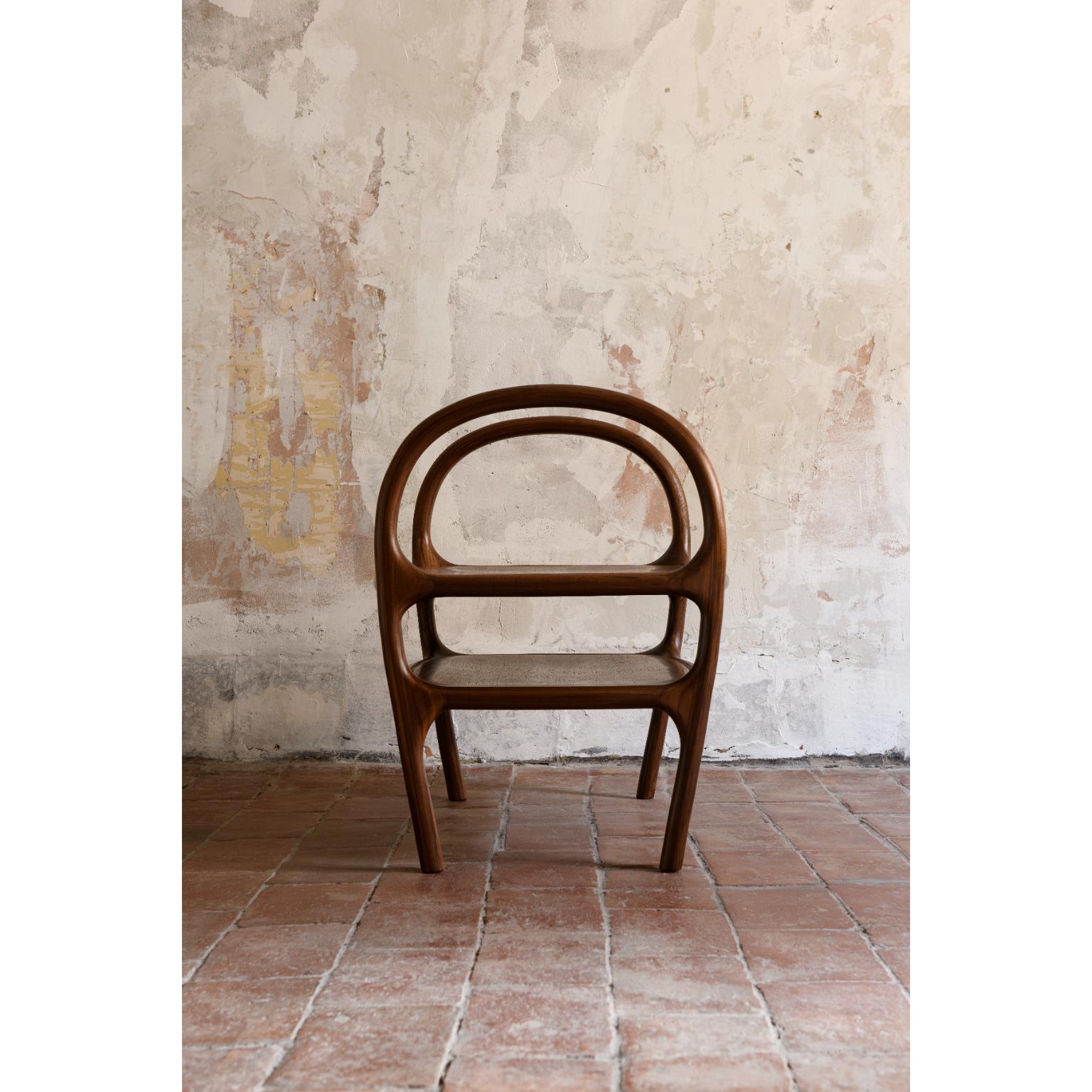 XXIe siècle et contemporain Table basse en noyer Aida par Atelier Blouberg en vente