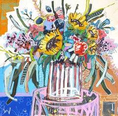 "Sunflower Dreaming", dynamische Mischtechnik, Vase mit Wildblumen auf Tisch, hell