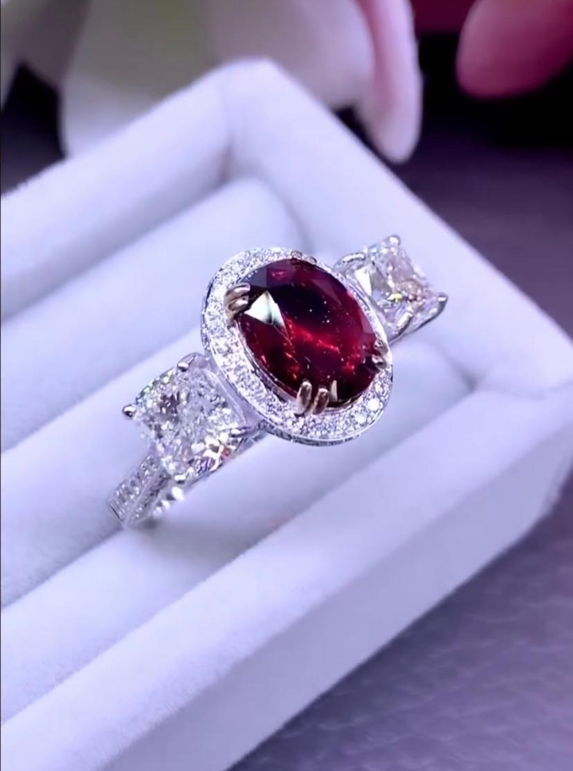 Anillo de diamantes GIA con rubí rojo sangre de paloma de Mozambique sin tratar certificado AIG de 2,00 quilates en venta 1