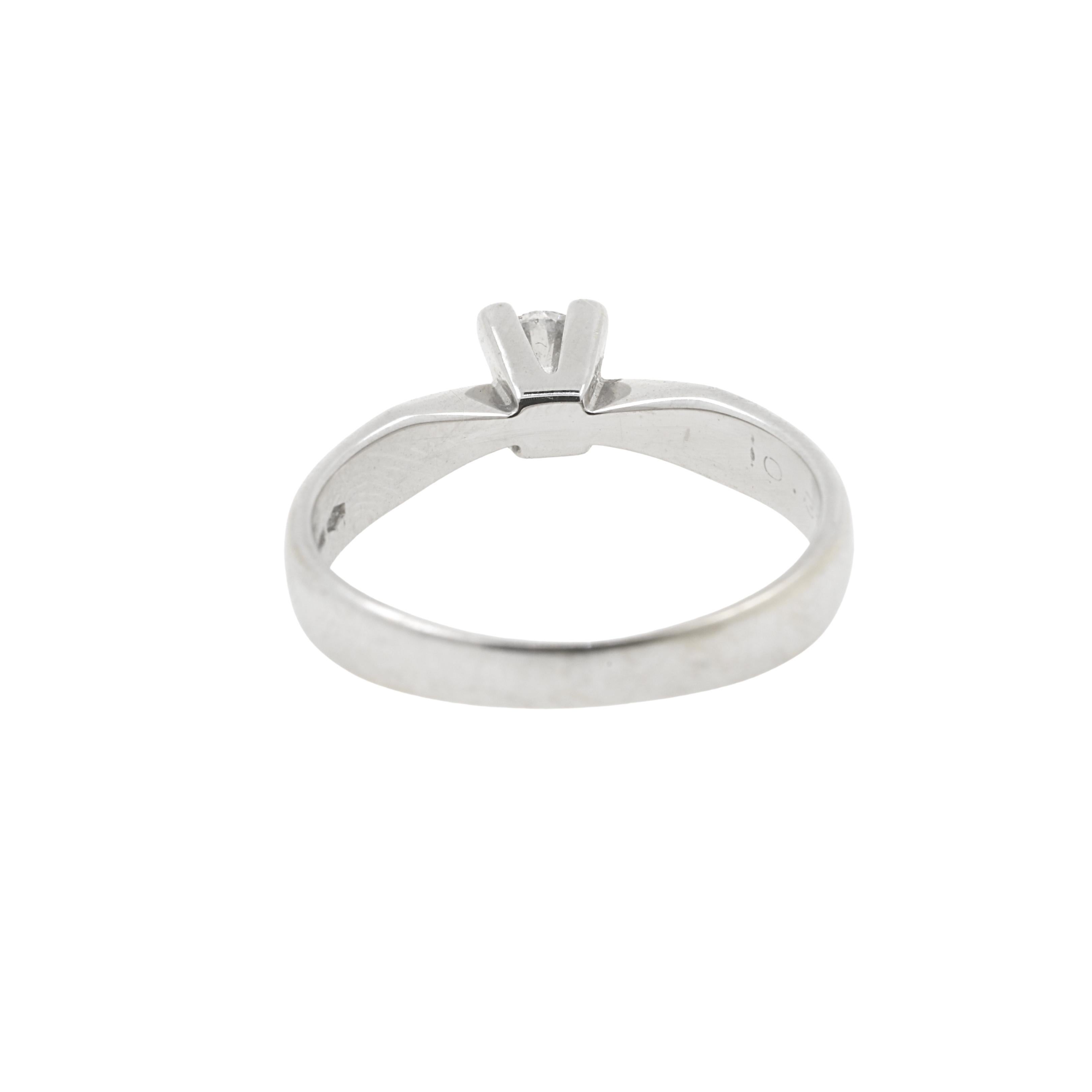 Round Cut AIG Certified 0.30 Carat Diamond Engagement Ring on 18K White Gold