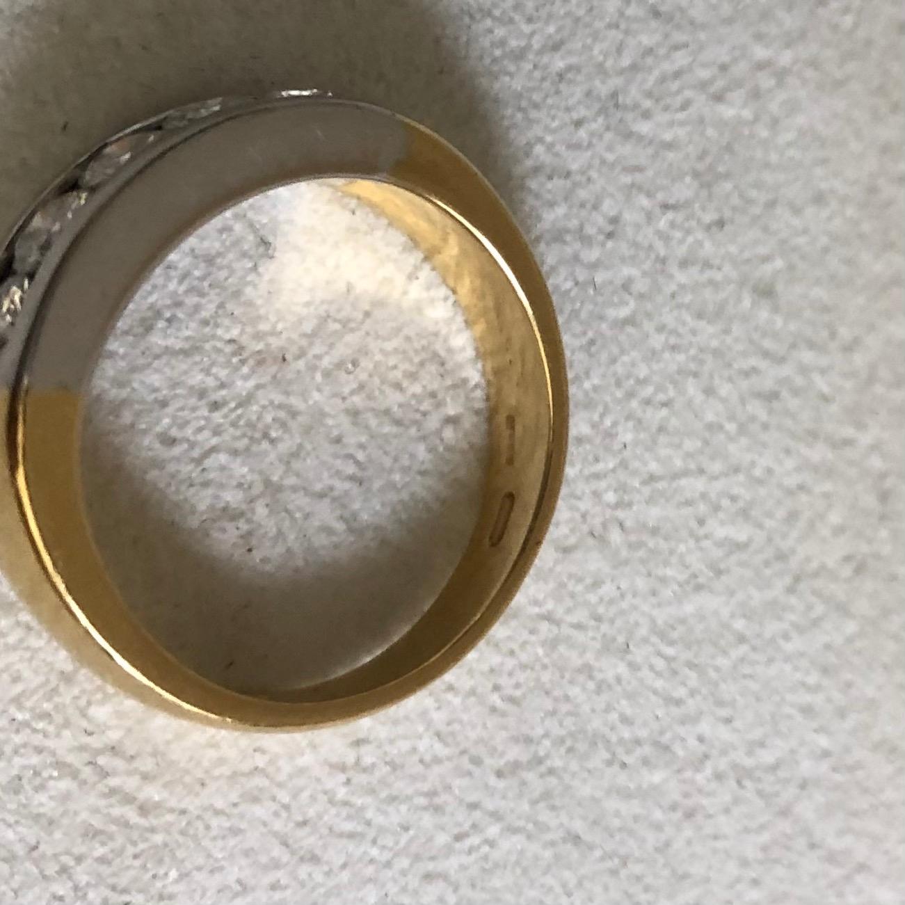 AIG Certified 1 Carat Bridal Ring on 18K Yellow Gold 1